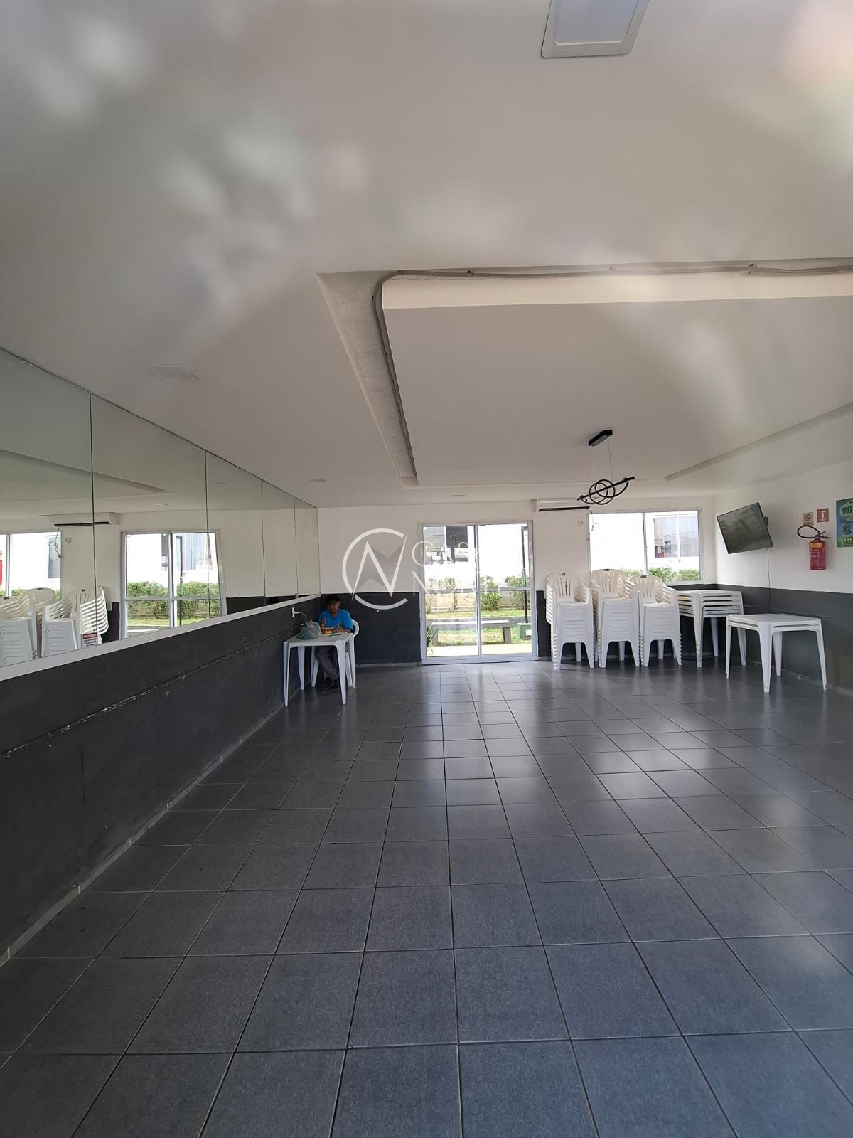 Apartamento à venda com 2 quartos, 40m², 1 vaga, Rua Sabino Pereira Nunes no bairro Restinga em Porto Alegre