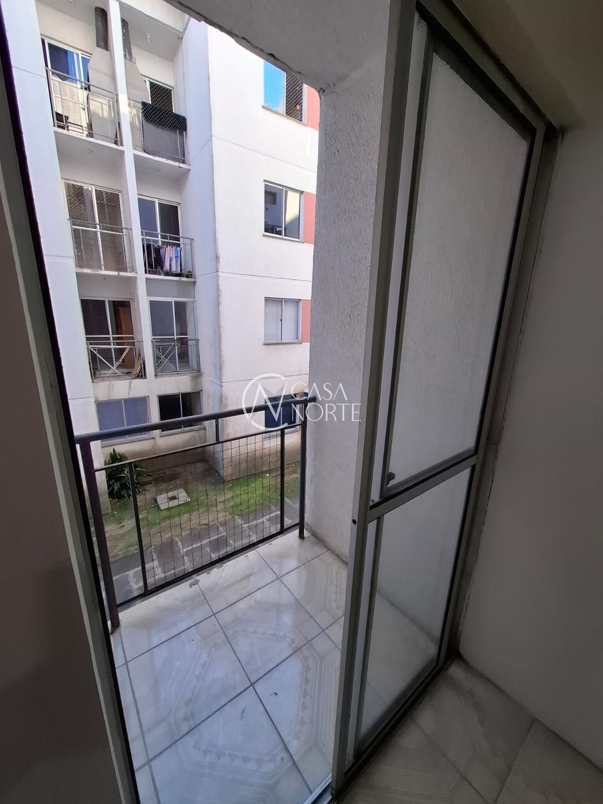 Apartamento à venda com 2 quartos, 49m², 1 vaga, Estrada Barro Vermelho no bairro Restinga em Porto Alegre