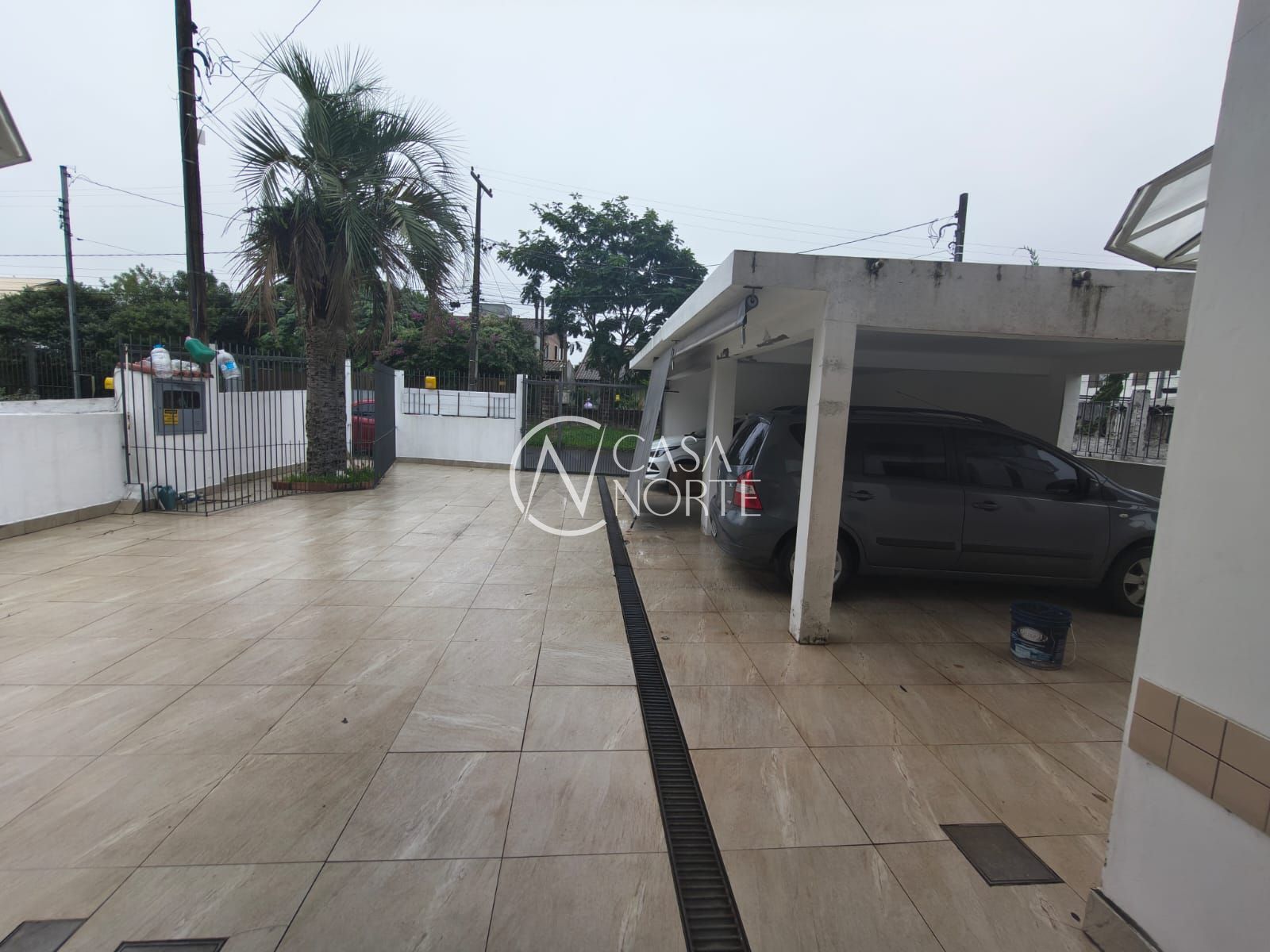 Casa à venda com 2 quartos, 250m², 3 vagas, Rua Agenor Mendes Ouriques no bairro Serraria em Porto Alegre