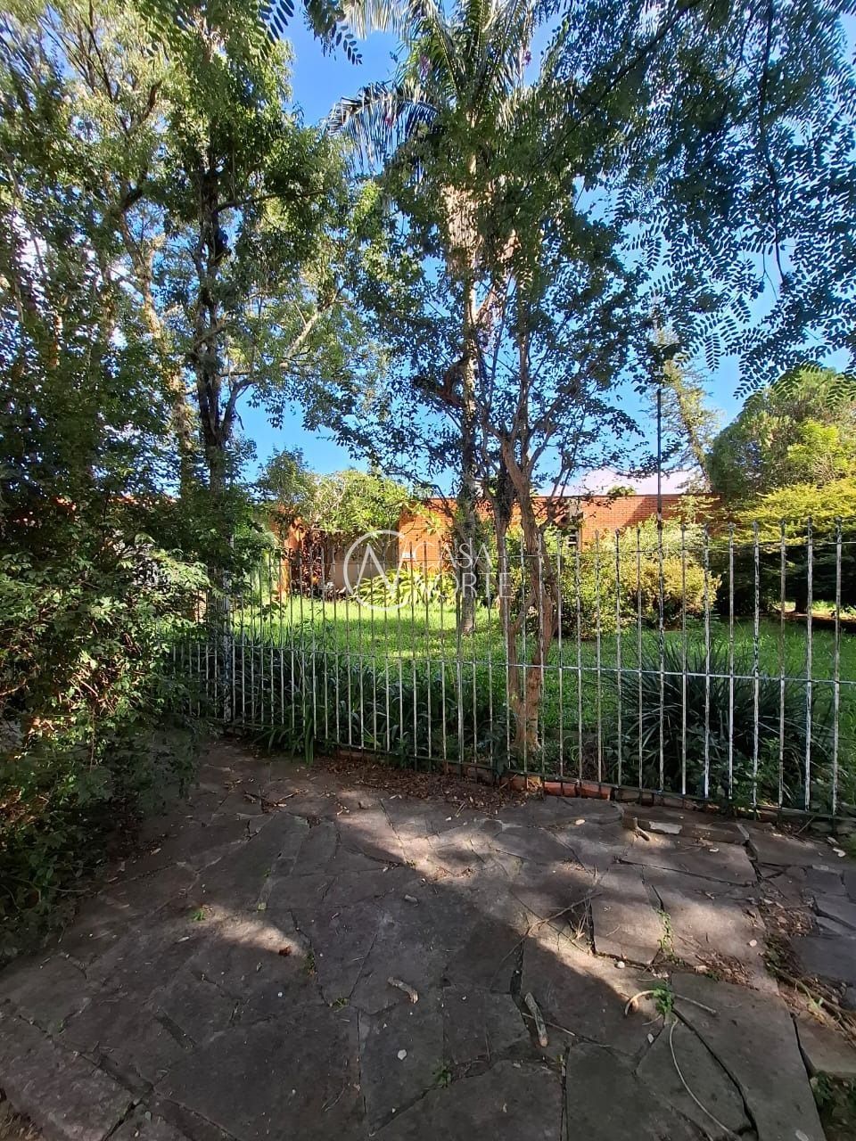 Casa à venda com 4 quartos, 250m², 1 suíte, 3 vagas, Rua Leme no bairro Ipanema em Porto Alegre