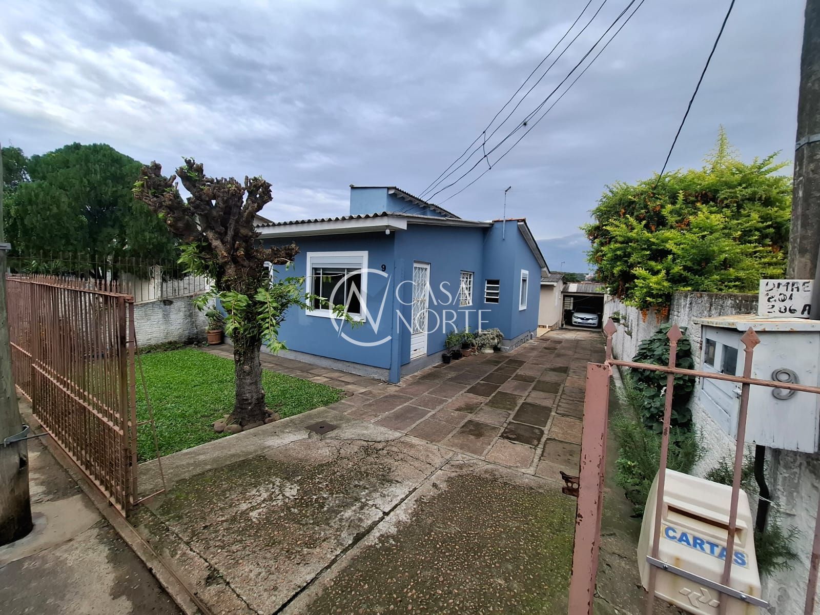 Casa à venda com 4 quartos, 200m², 3 vagas, Rua Lalzina Ignácio da Silva no bairro Campo Novo em Porto Alegre