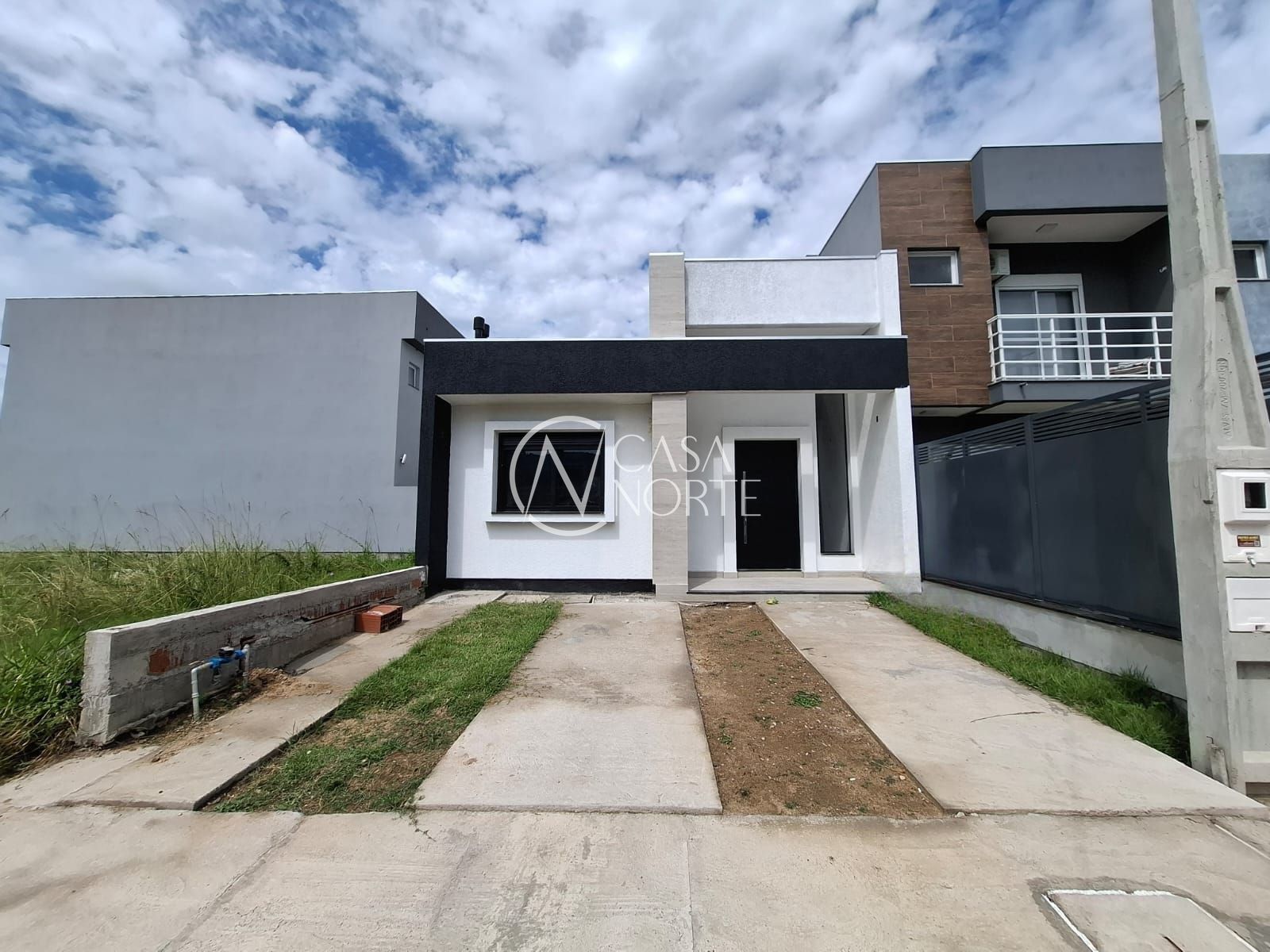 Casa à venda com 3 quartos, 90m², 1 suíte, 2 vagas, Rua Ney Gomes Martins no bairro Aberta dos Morros em Porto Alegre