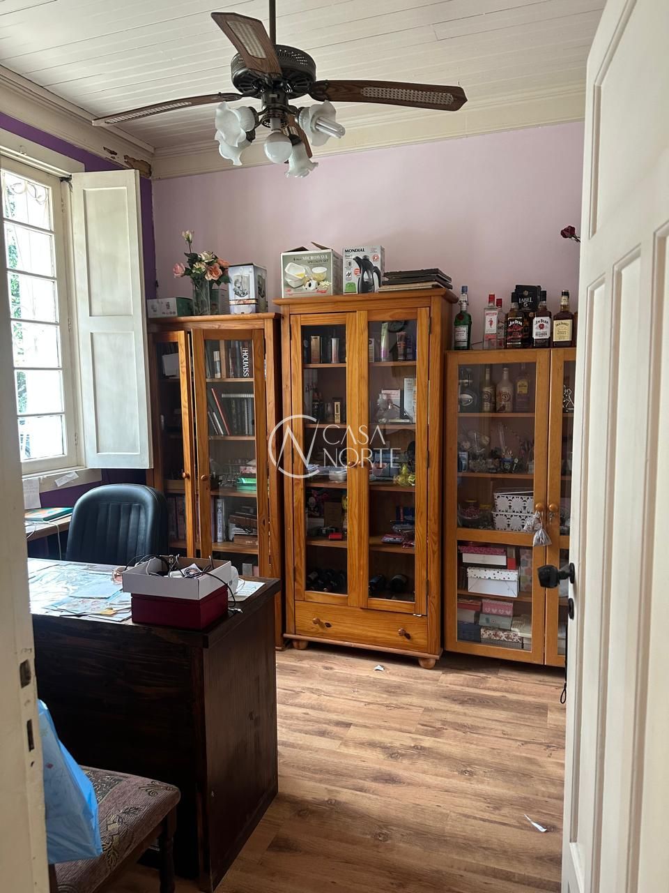 Sobrado à venda com 2 quartos, 123m², Rua São Carlos no bairro Floresta em Porto Alegre