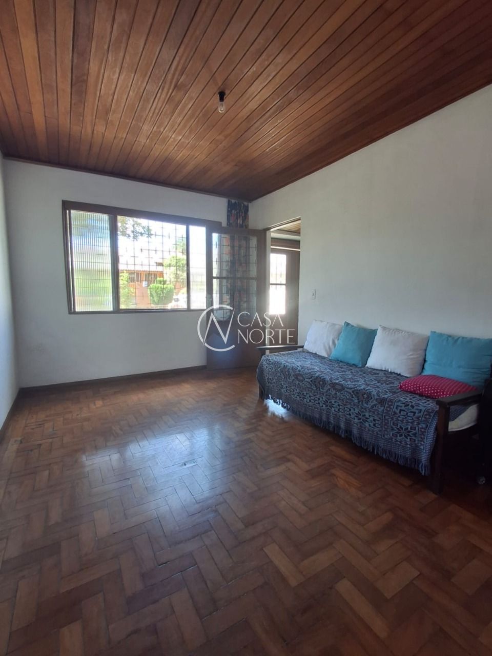 Casa à venda com 3 quartos, 200m², 1 suíte, Rua Hilário Cristo no bairro Aberta dos Morros em Porto Alegre