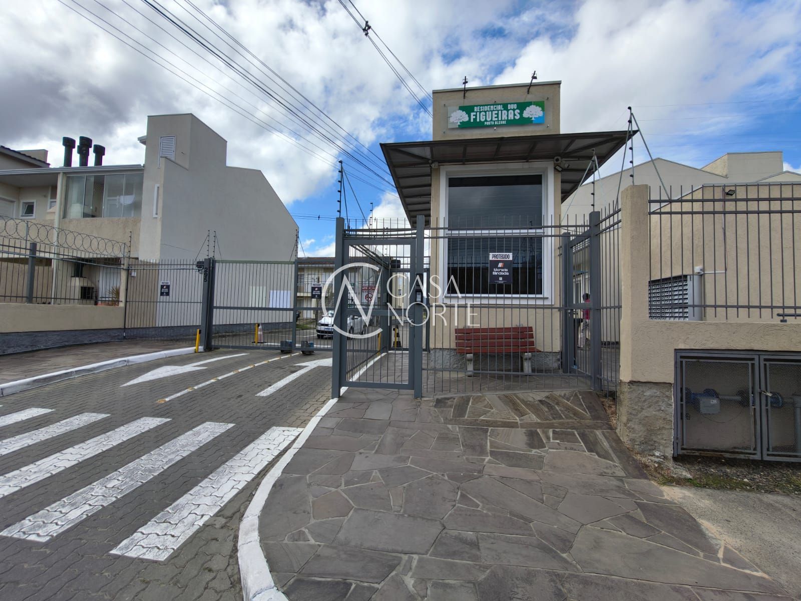 Apartamento à venda com 2 quartos, 36m², 1 vaga, Rua Nair Garcia Martins no bairro Restinga em Porto Alegre