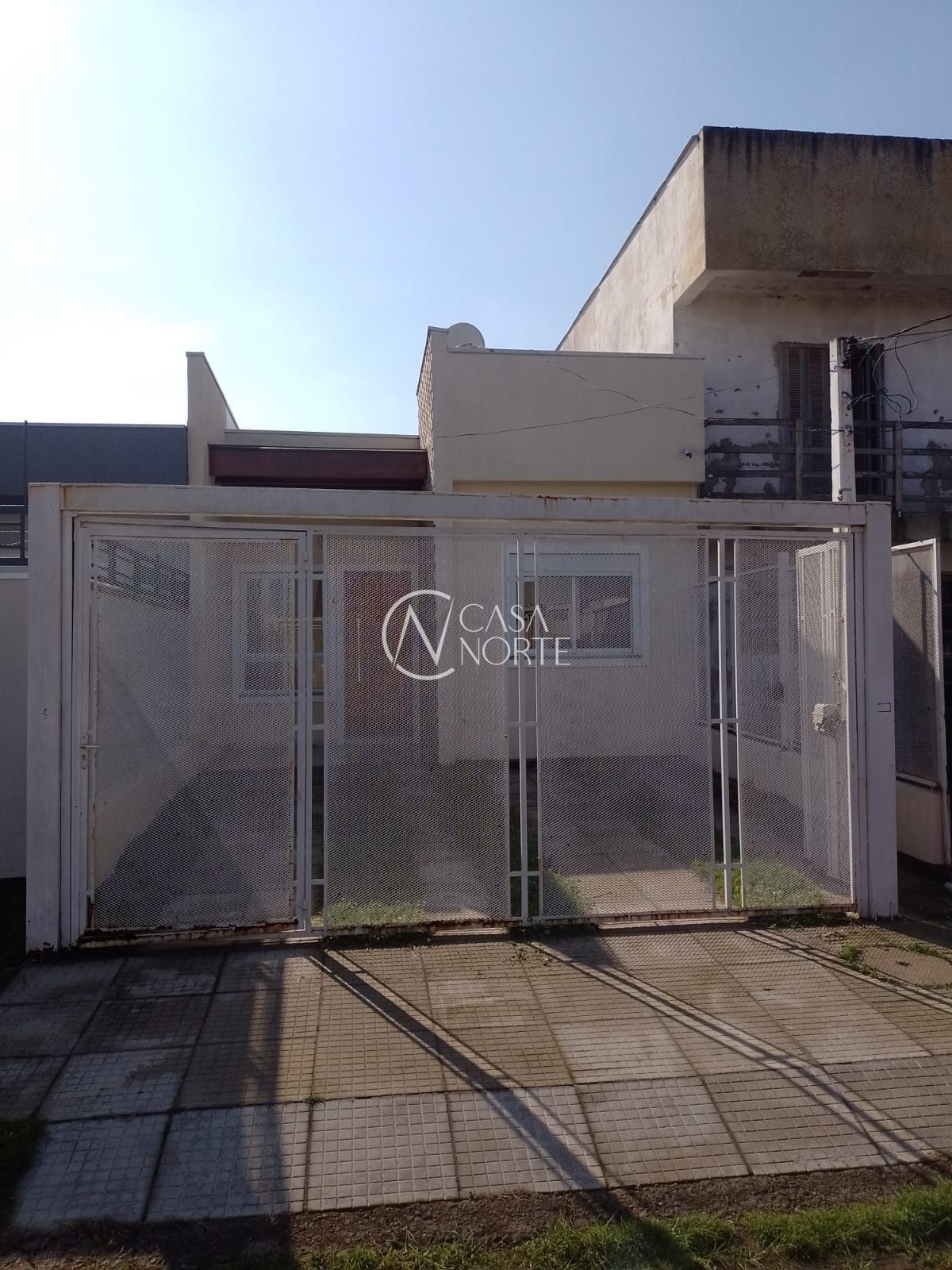 Casa à venda com 3 quartos, 81m², 1 suíte, 2 vagas, Rua Jorge Babot Miranda no bairro Aberta dos Morros em Porto Alegre