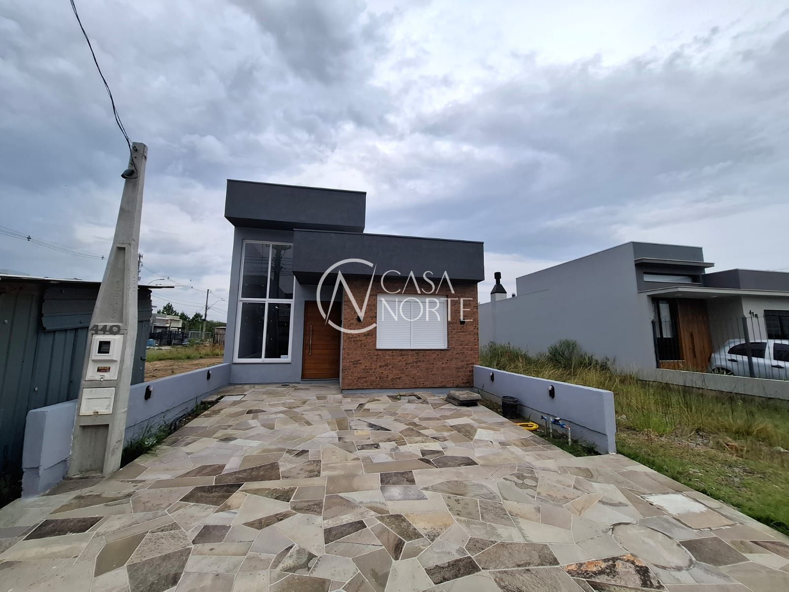 Casa à venda com 3 quartos, 52m², 1 suíte, 2 vagas, Rua Jorge Babot Miranda no bairro Aberta dos Morros em Porto Alegre