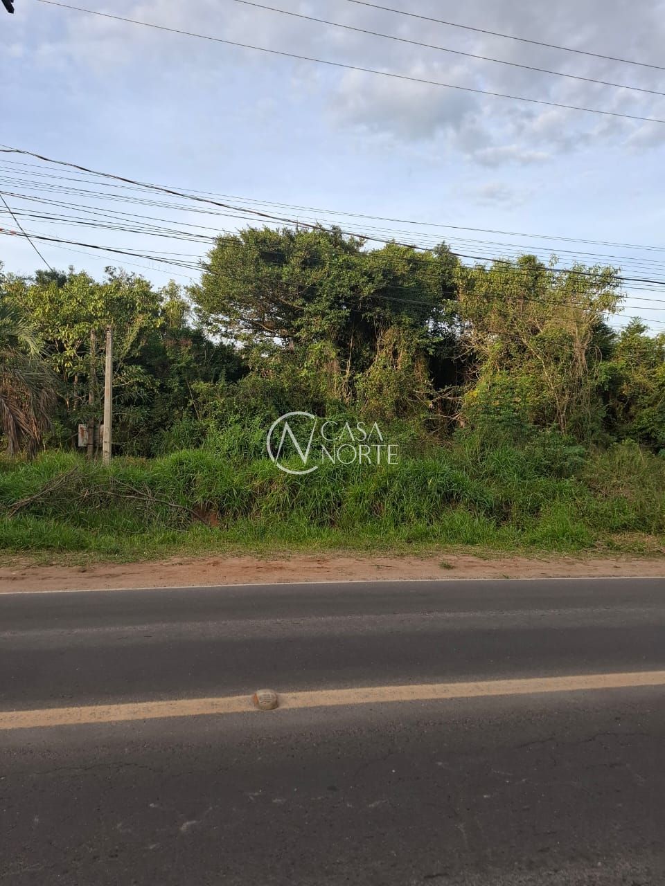 Terreno à venda  com 7982m², Avenida Edgar Pires de Castro no bairro Lageado em Porto Alegre