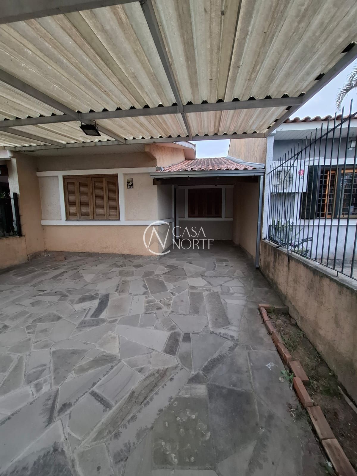 Casa à venda com 3 quartos, 60m², 2 vagas, Rua Padre Arthur Morsch no bairro Hípica em Porto Alegre