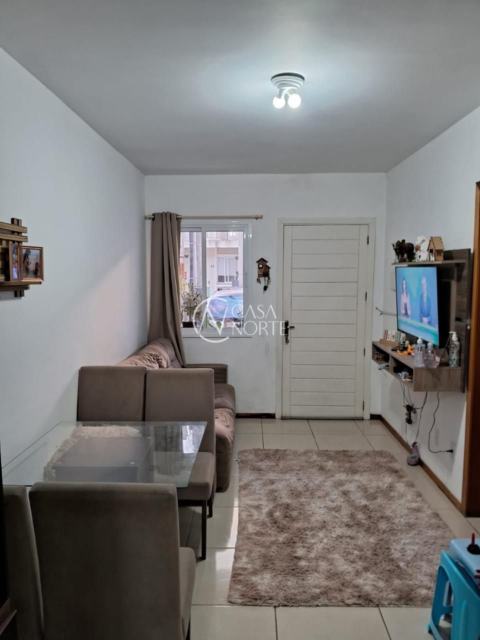 Casa de Condomínio à venda com 2 quartos, 49m², 1 vaga, Rua Dorival Castilhos Machado no bairro Aberta dos Morros em Porto Alegre