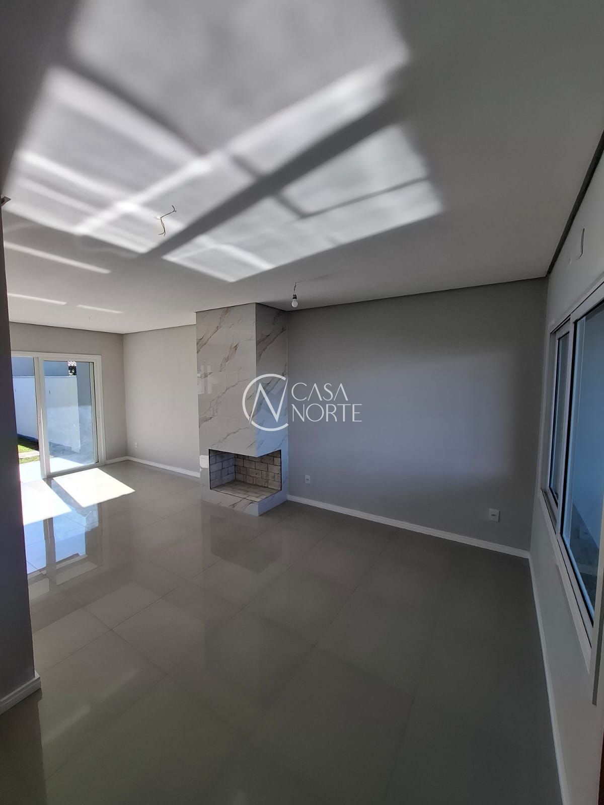 Casa à venda com 3 quartos, 110m², 1 suíte, 2 vagas, Rua Jorge Babot Miranda no bairro Aberta dos Morros em Porto Alegre