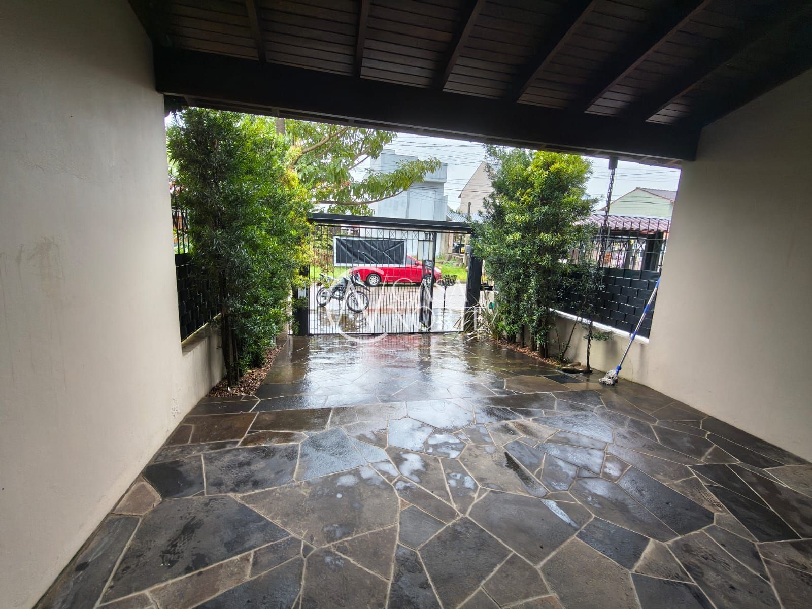 Casa à venda com 3 quartos, 141m², 2 suítes, 2 vagas, Rua Alexio Fagherazzi no bairro Aberta dos Morros em Porto Alegre