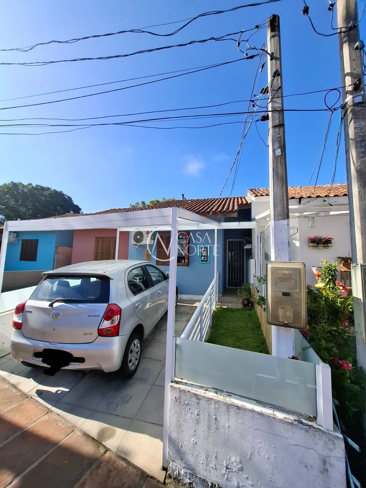 Casa à venda com 1 quarto, 45m², 1 vaga, Rua Jacundá no bairro Guarujá em Porto Alegre