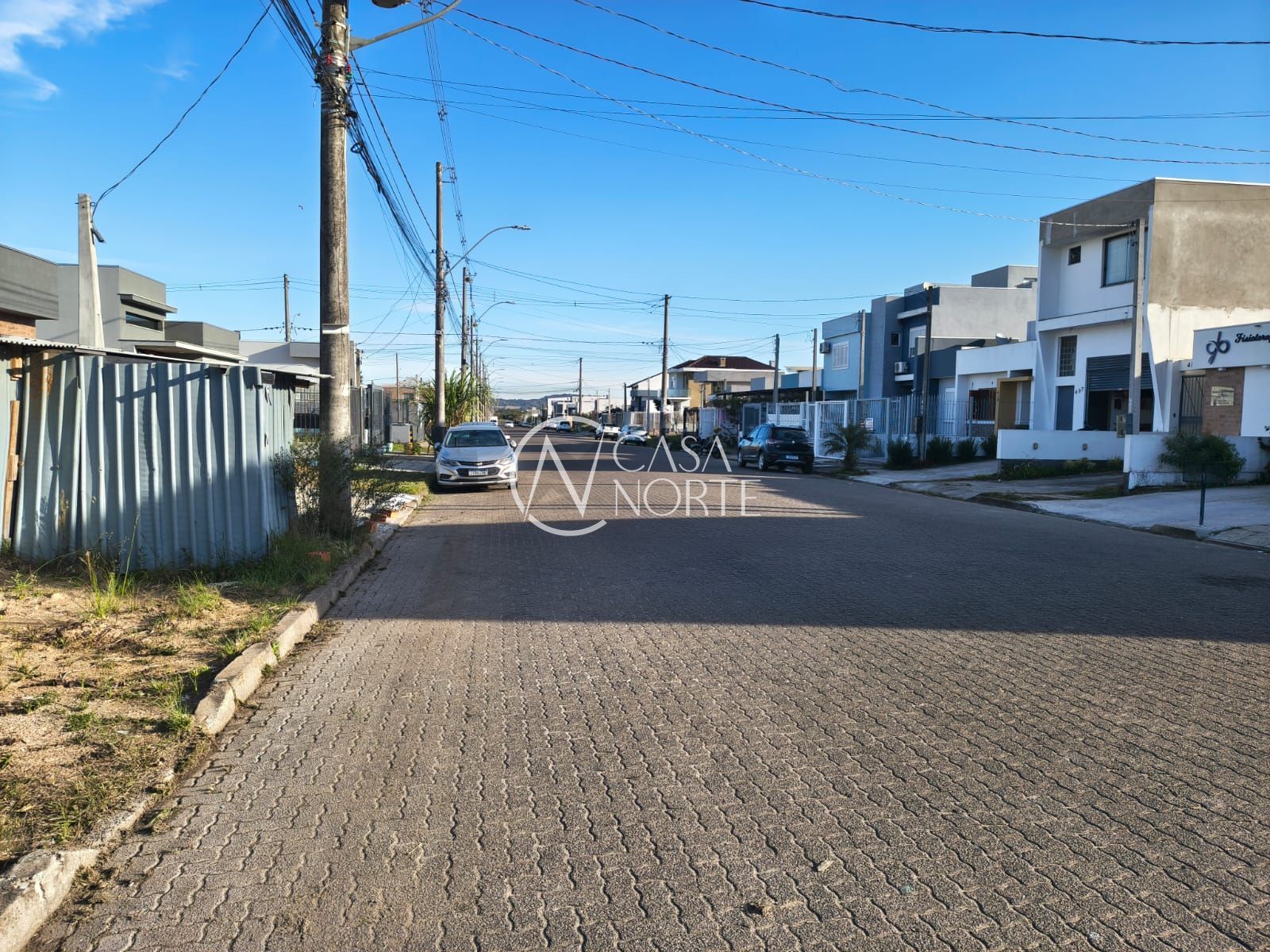 Terreno à venda  com 175m², Rua Jorge Babot Miranda no bairro Aberta dos Morros em Porto Alegre