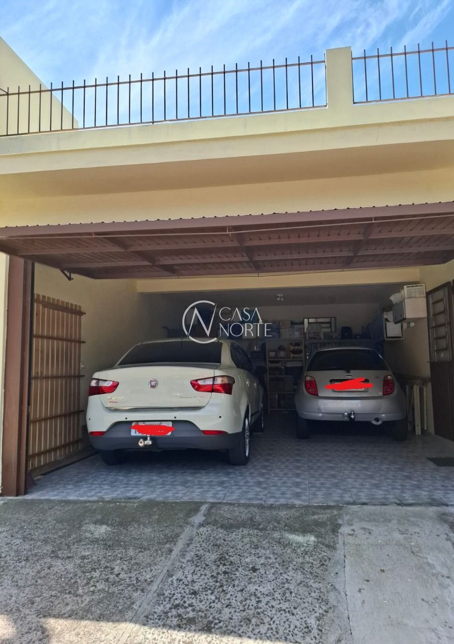 Casa à venda com 4 quartos, 190m², 3 vagas, Rua Doutor Barcelos no bairro Tristeza em Porto Alegre