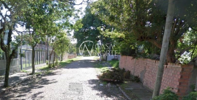 Casa à venda com 4 quartos, 250m², 1 suíte, 3 vagas, Rua Leme no bairro Ipanema em Porto Alegre