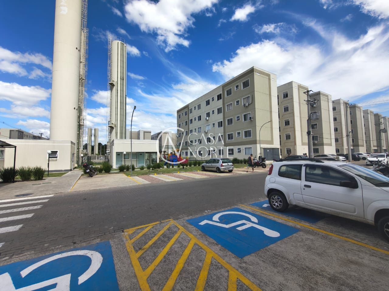 Apartamento à venda com 2 quartos, 40m², 1 vaga, Rua Sete Mil e Oito no bairro Restinga em Porto Alegre