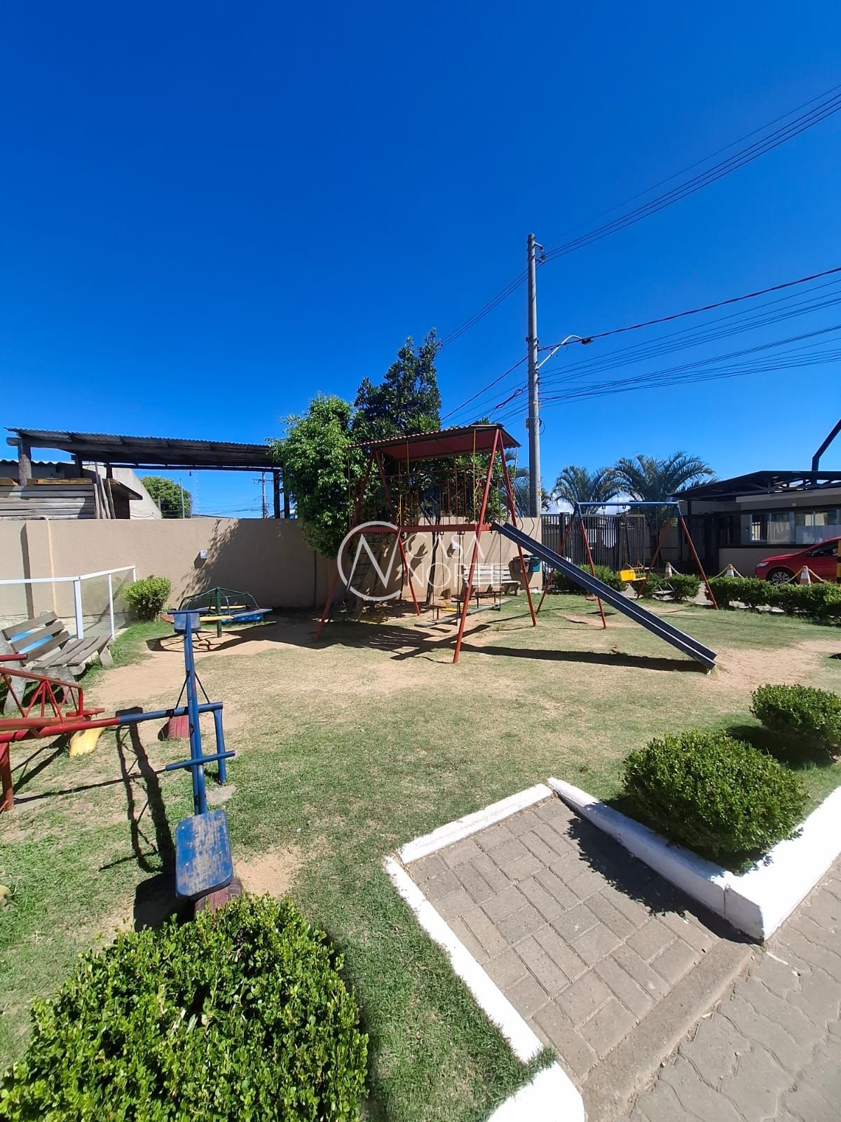 Casa de Condomínio à venda com 2 quartos, 84m², 1 vaga, Rua Capitão Pedroso no bairro Restinga em Porto Alegre