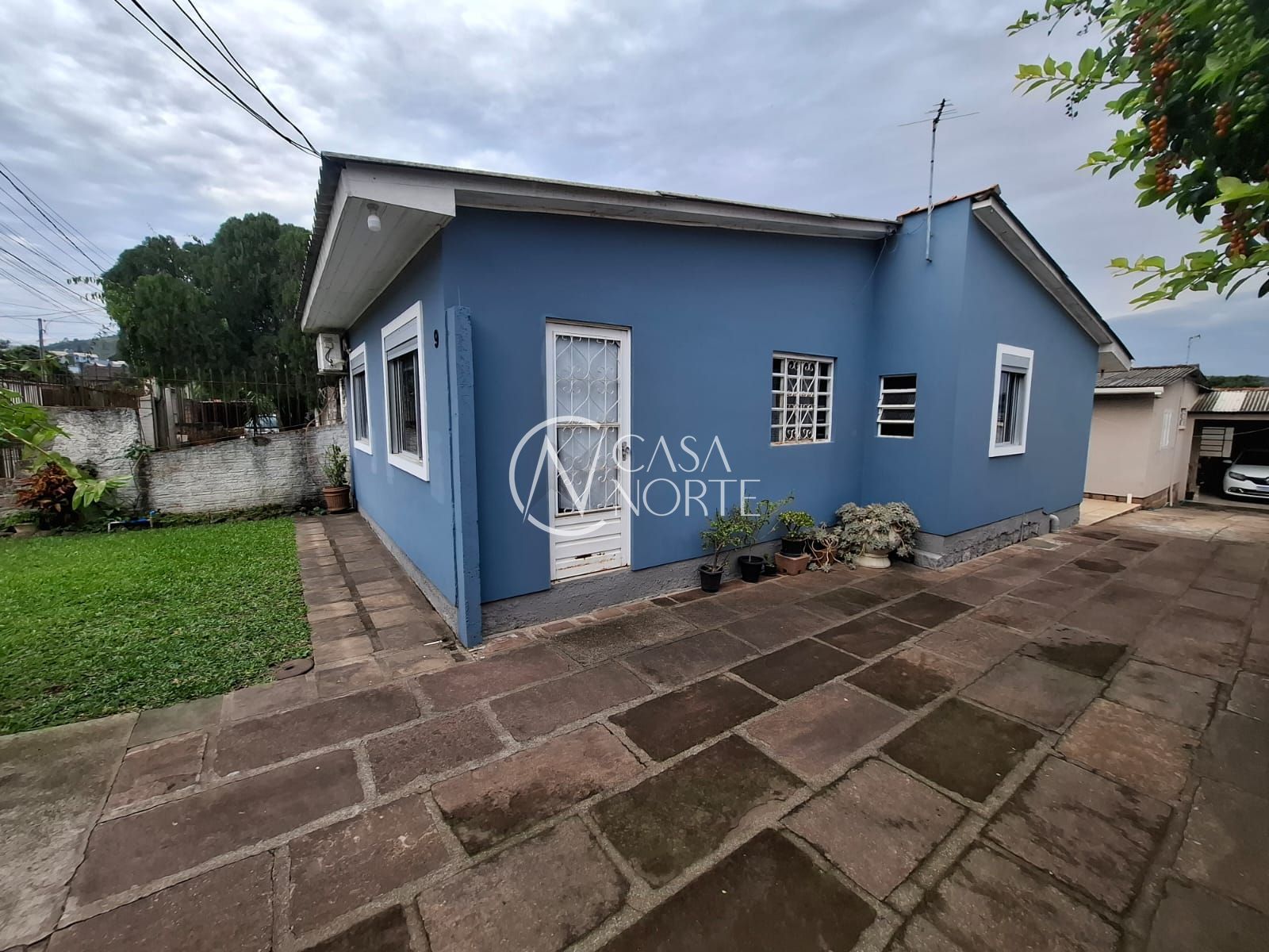 Casa à venda com 4 quartos, 200m², 3 vagas, Rua Lalzina Ignácio da Silva no bairro Campo Novo em Porto Alegre