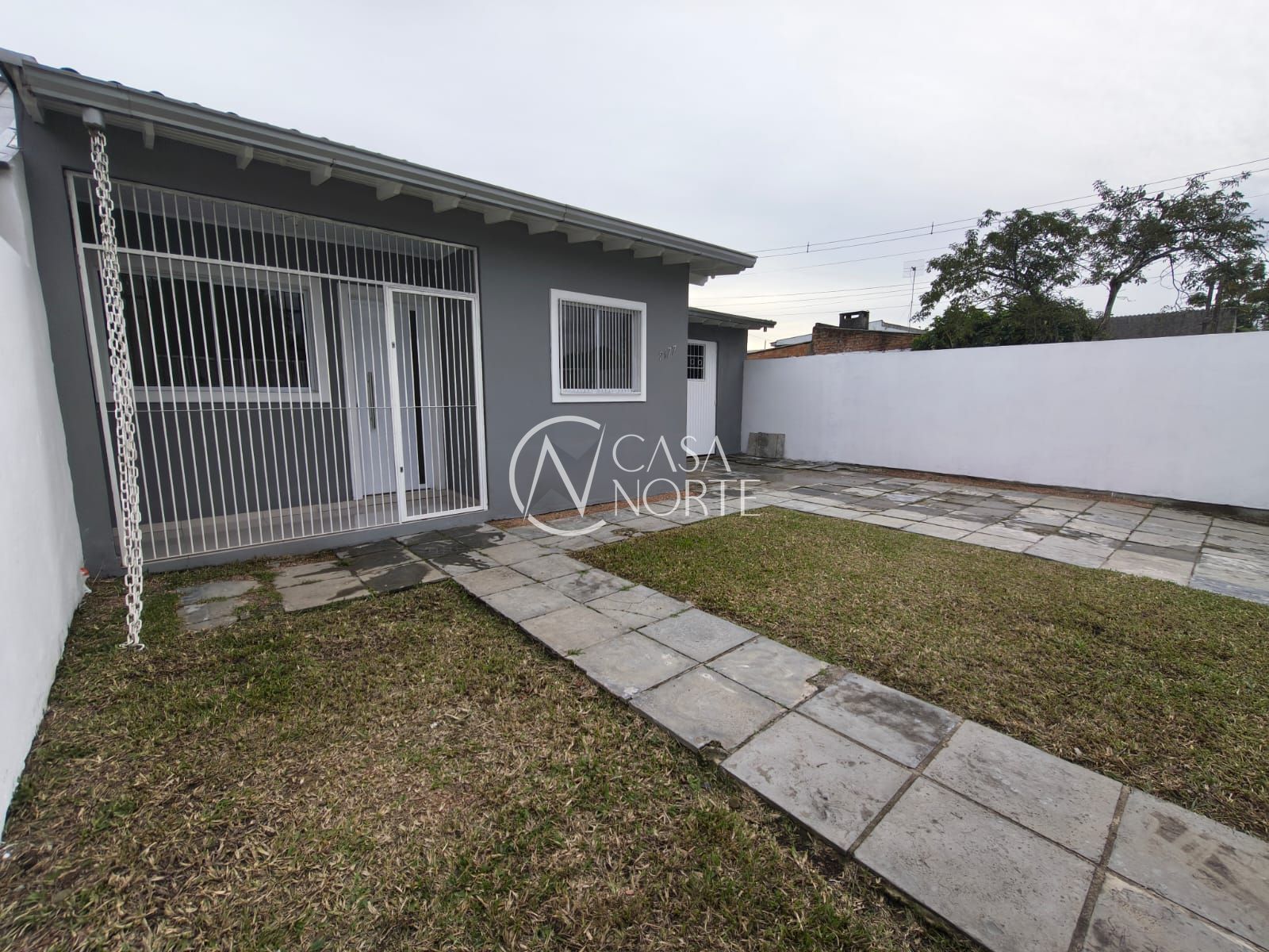 Casa à venda com 2 quartos, 70m², 2 vagas, Acesso H no bairro Restinga em Porto Alegre