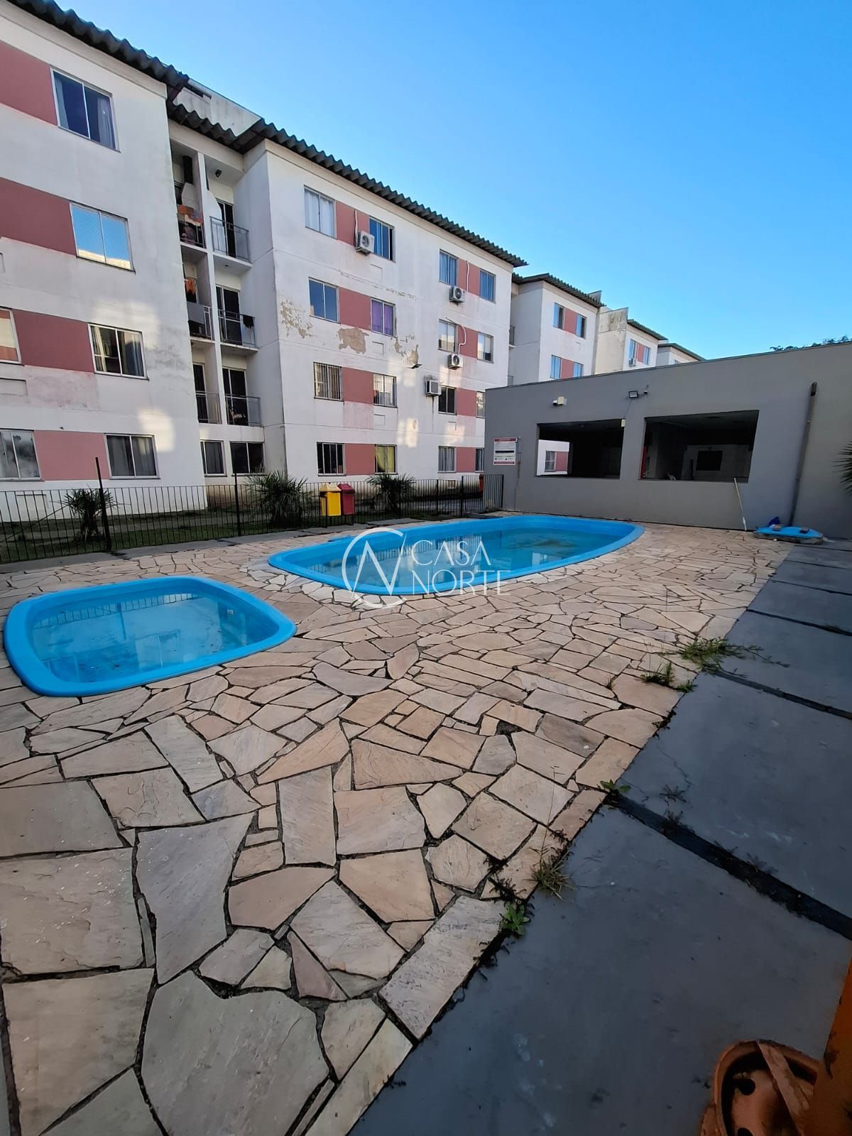 Apartamento à venda com 2 quartos, 49m², 1 vaga, Estrada Barro Vermelho no bairro Restinga em Porto Alegre