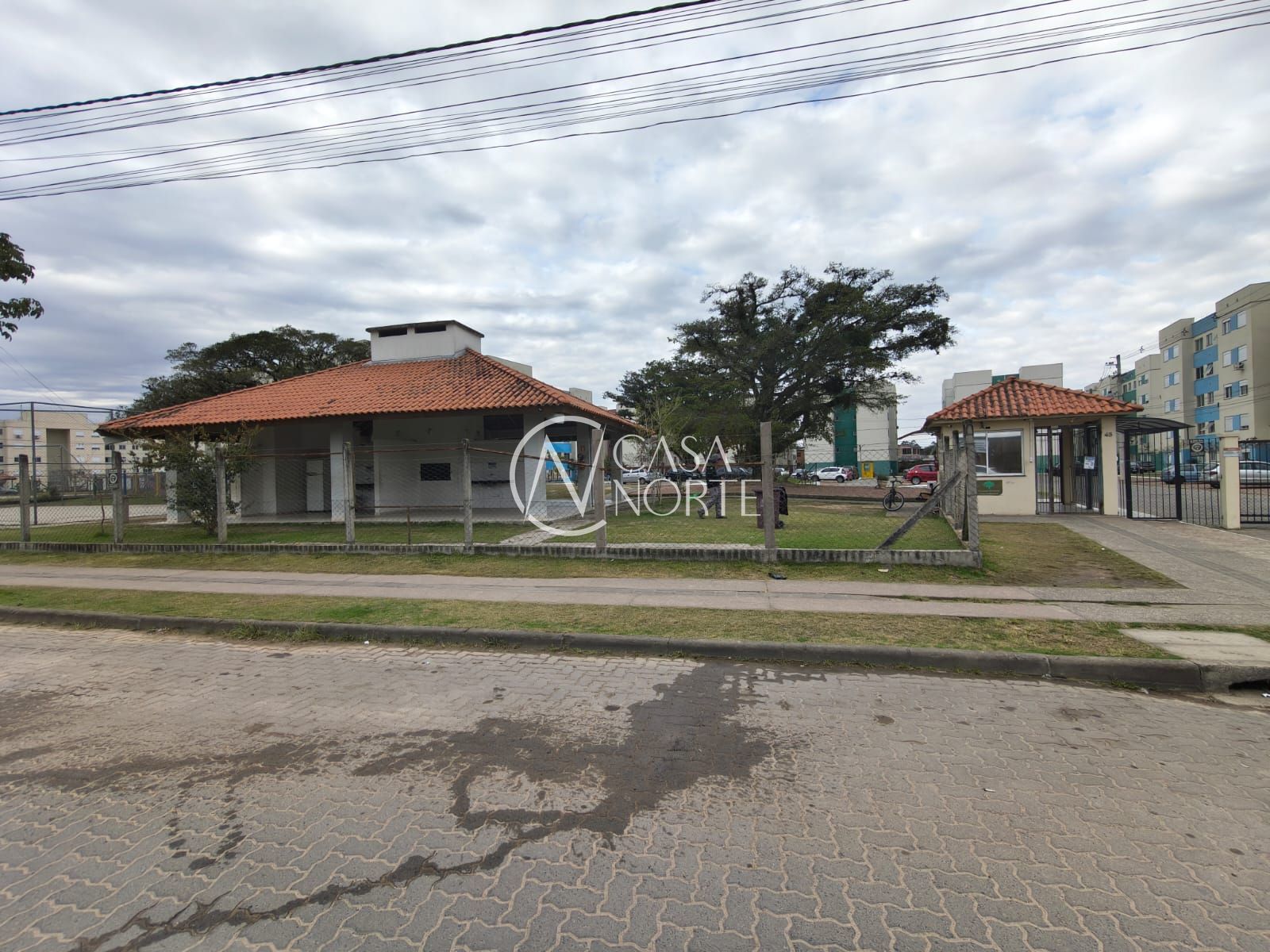 Apartamento à venda com 2 quartos, 51m², 1 vaga, Rua Marcelo dos Santos no bairro Chapéu do Sol em Porto Alegre