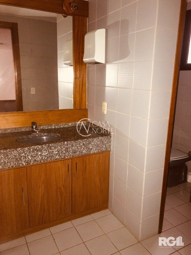 Sala Comercial à venda , 163m², Avenida Júlio de Castilhos - Lado Par no bairro Centro Histórico em Porto Alegre