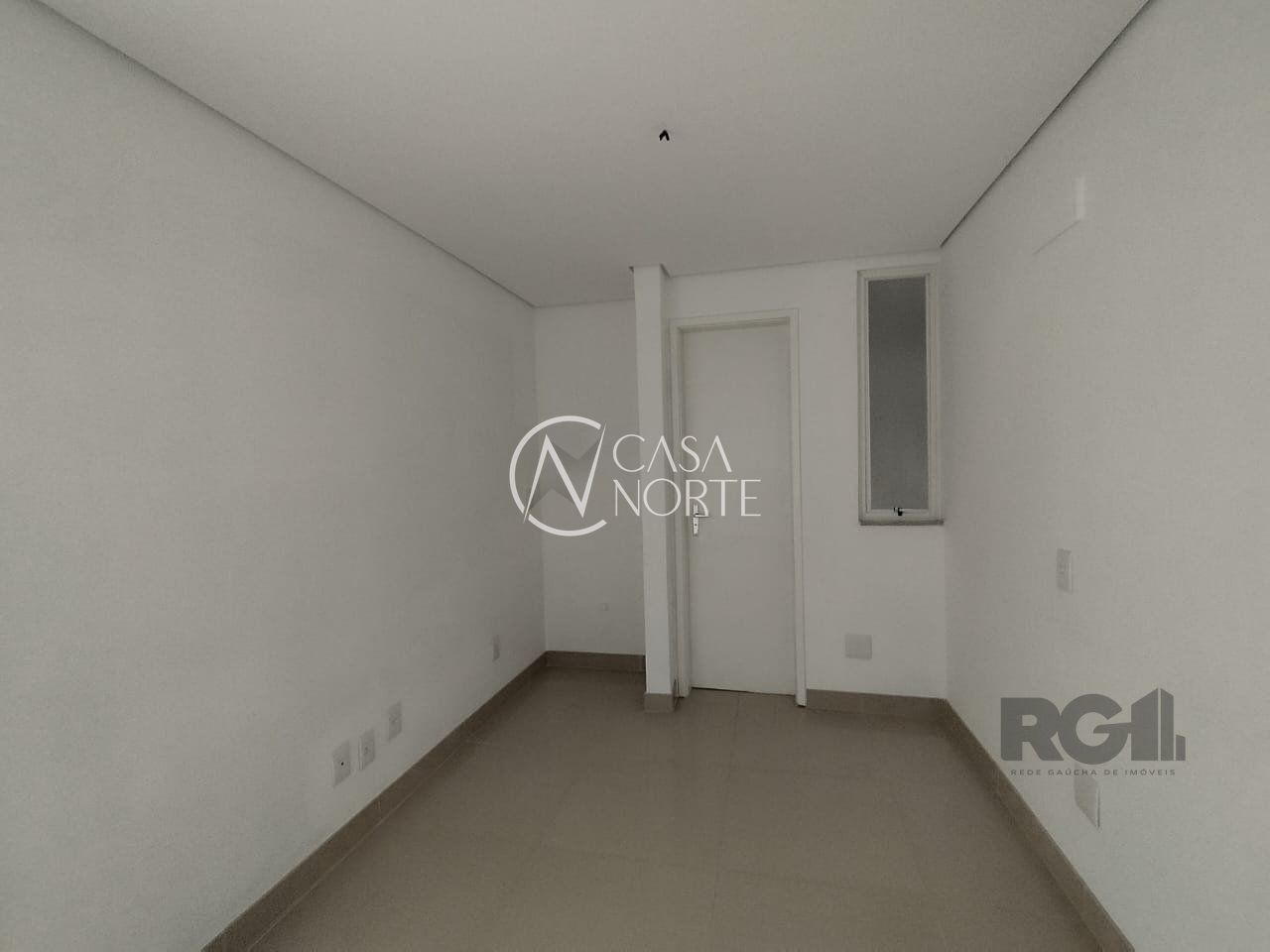 Sala Comercial à venda , 35m², 1 vaga, Rua Coronel Bordini no bairro Auxiliadora em Porto Alegre