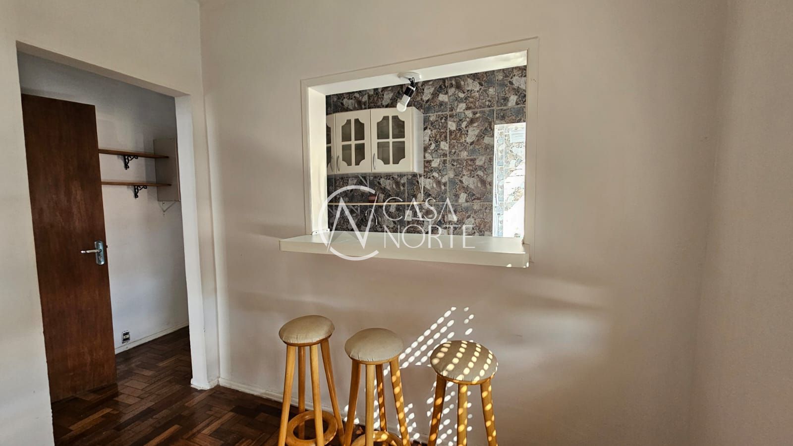 Apartamento à venda com 1 quarto, 44m², Rua General Couto de Magalhães no bairro São João em Porto Alegre