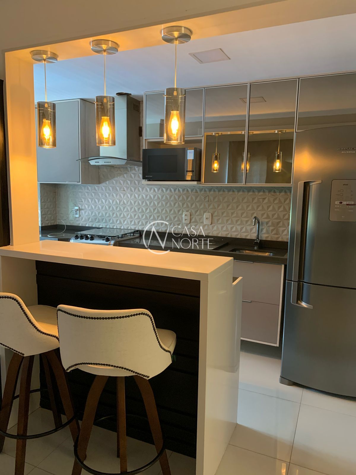 Apartamento à venda com 2 quartos, 78m², 1 suíte, 2 vagas, Rua Guilherme Alves no bairro Partenon em Porto Alegre