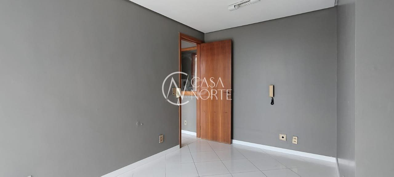 Sala Comercial à venda , 33m², Avenida Cristovao Colombo no bairro Floresta em Porto Alegre