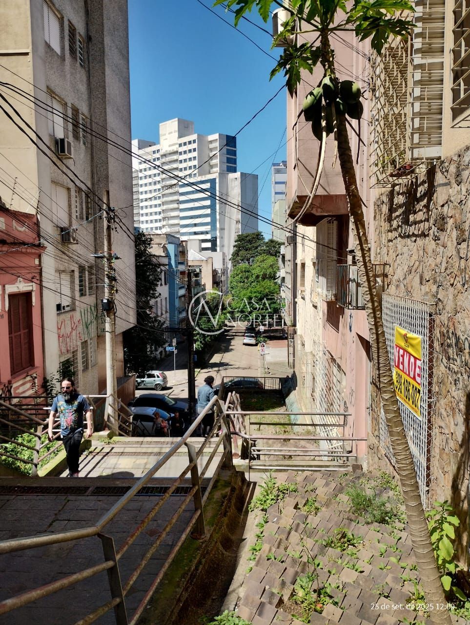 Apartamento à venda com 2 quartos, 63m², Rua Vinte e Quatro de Maio no bairro Centro Histórico em Porto Alegre
