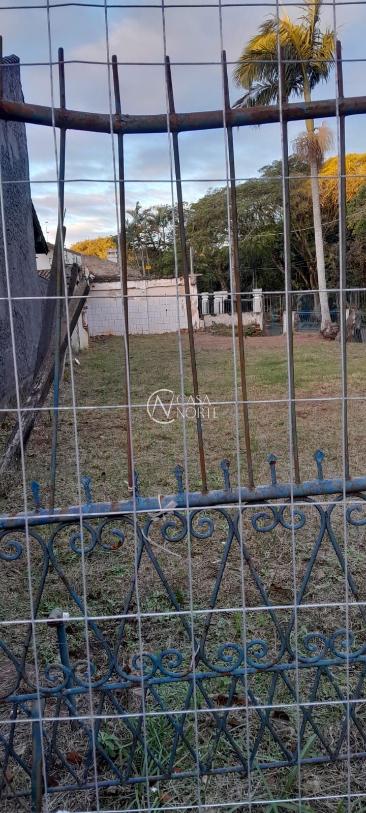 Terreno à venda  com 357m², Rua Cruz Jobim no bairro Jardim Itu em Porto Alegre