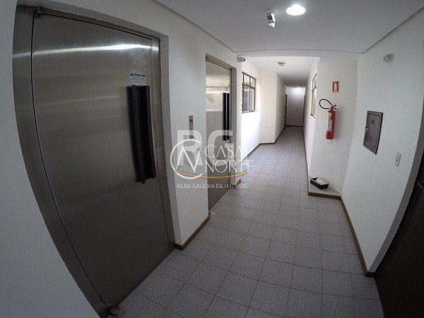 Apartamento à venda com 2 quartos, 73m², 1 vaga, Rua Sarmento Leite no bairro Centro Histórico em Porto Alegre