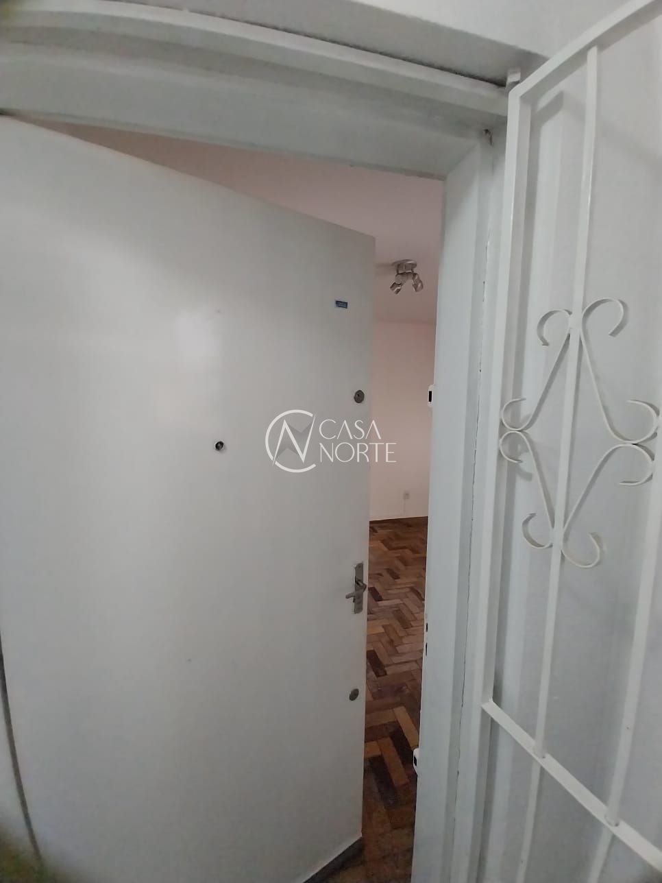Apartamento à venda com 1 quarto, 39m², 1 vaga, Rua Max Juniman no bairro Humaitá em Porto Alegre