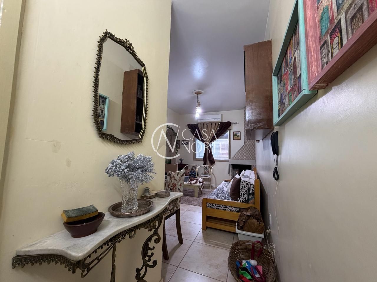 Apartamento à venda com 2 quartos, 54m², 1 vaga, Rua Ministro Oliveira Lima no bairro São Sebastião em Porto Alegre