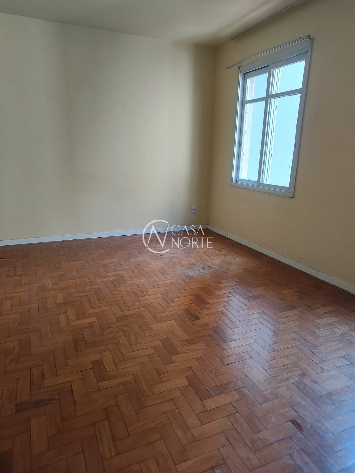 Apartamento à venda com 1 quarto, 32m², Rua General Vitorino no bairro Centro Histórico em Porto Alegre