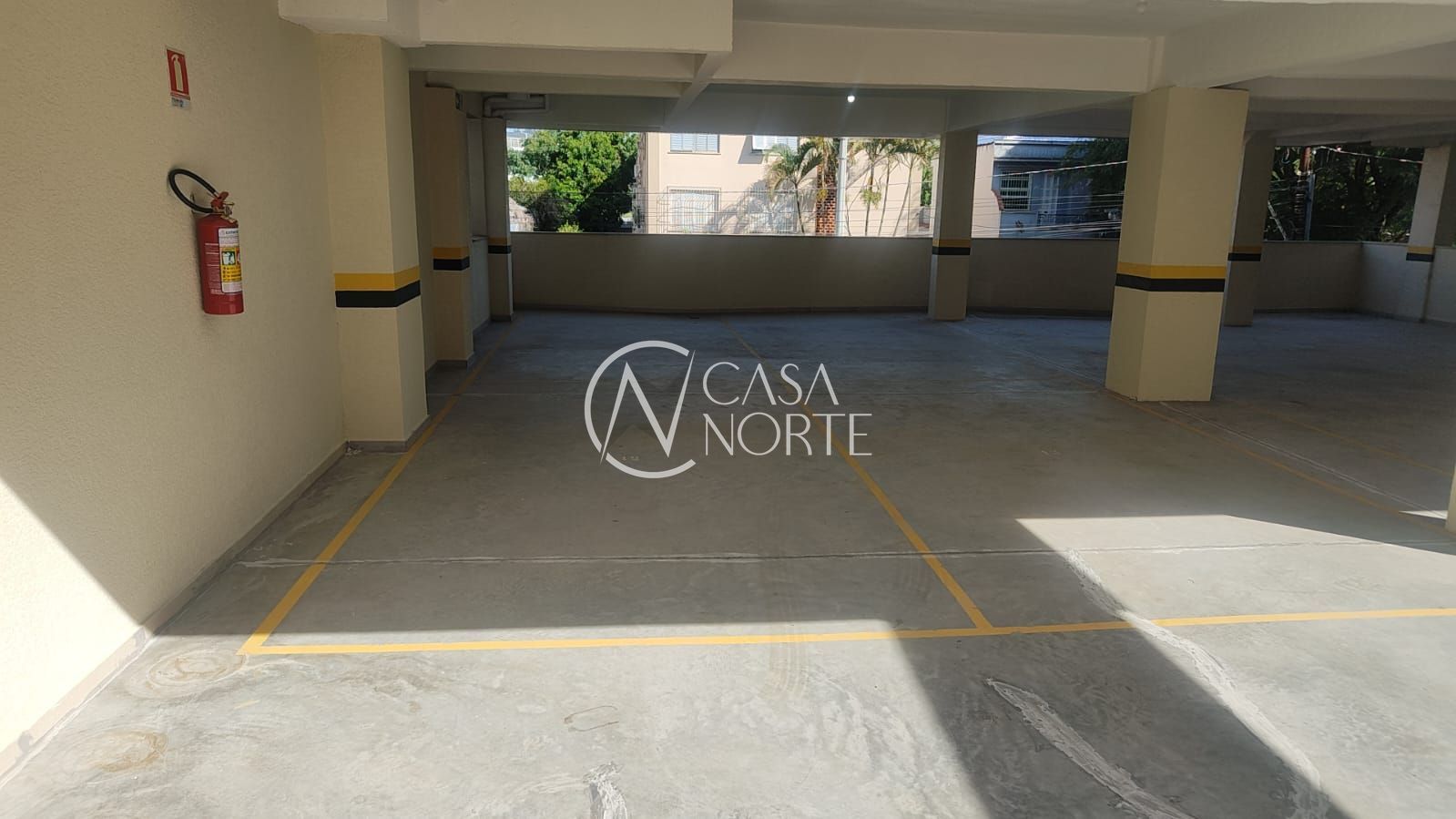 Apartamento à venda com 2 quartos, 75m², 1 suíte, 2 vagas, Rua José de Alencar no bairro Menino Deus em Porto Alegre