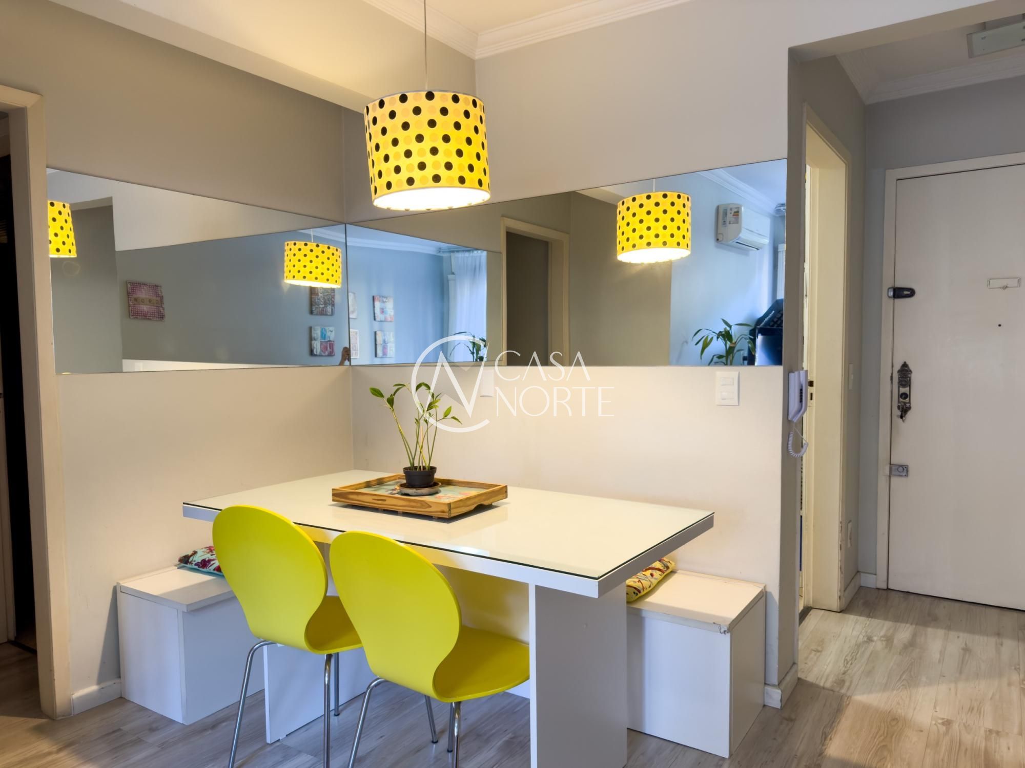 Apartamento à venda com 2 quartos, 60m², Rua General Lima e Silva no bairro Cidade Baixa em Porto Alegre