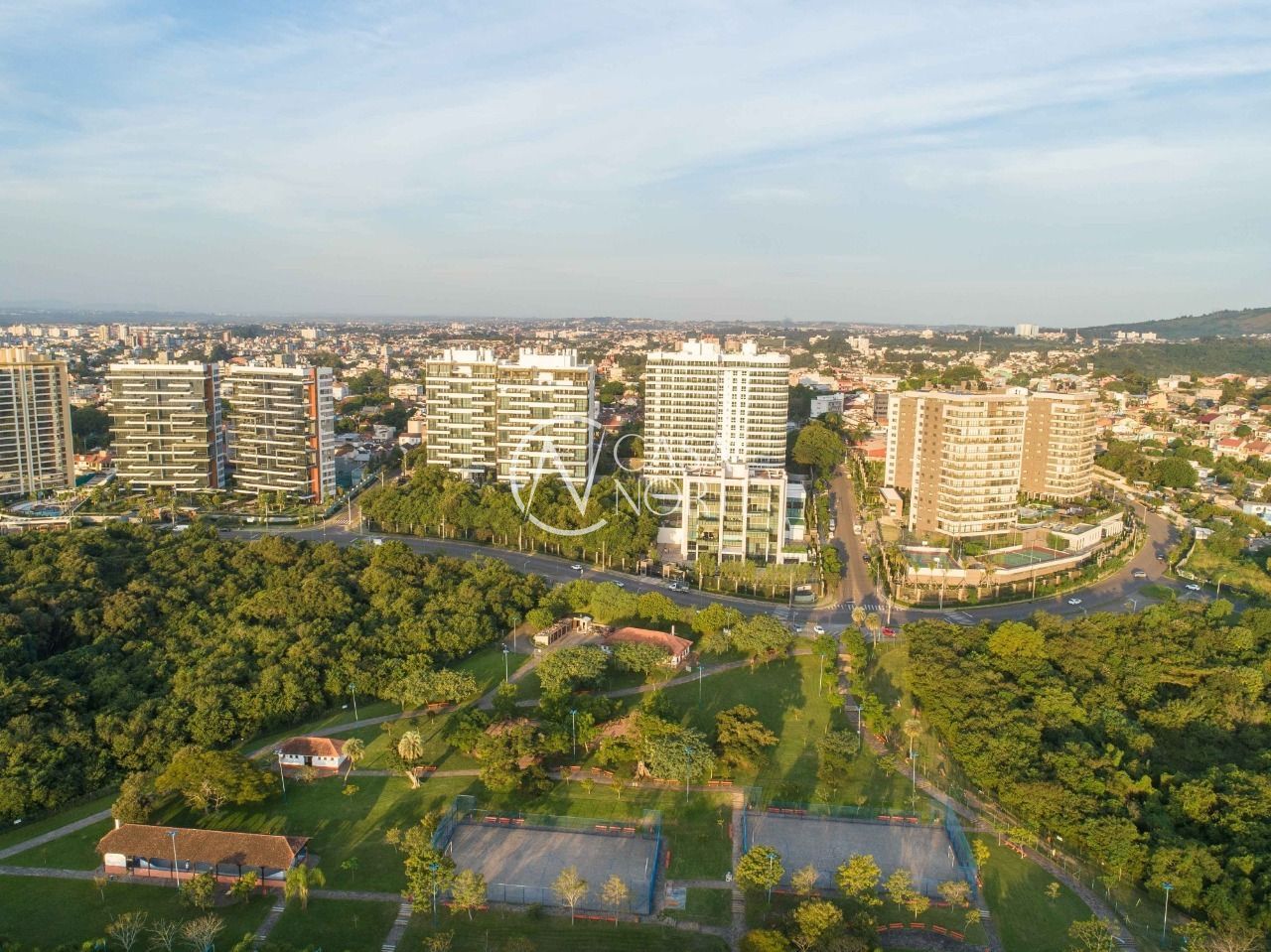 Apartamento à venda com 3 quartos, 307m², 3 suítes, 4 vagas, Avenida Ferdinand Kisslinger no bairro Jardim Europa em Porto Alegre