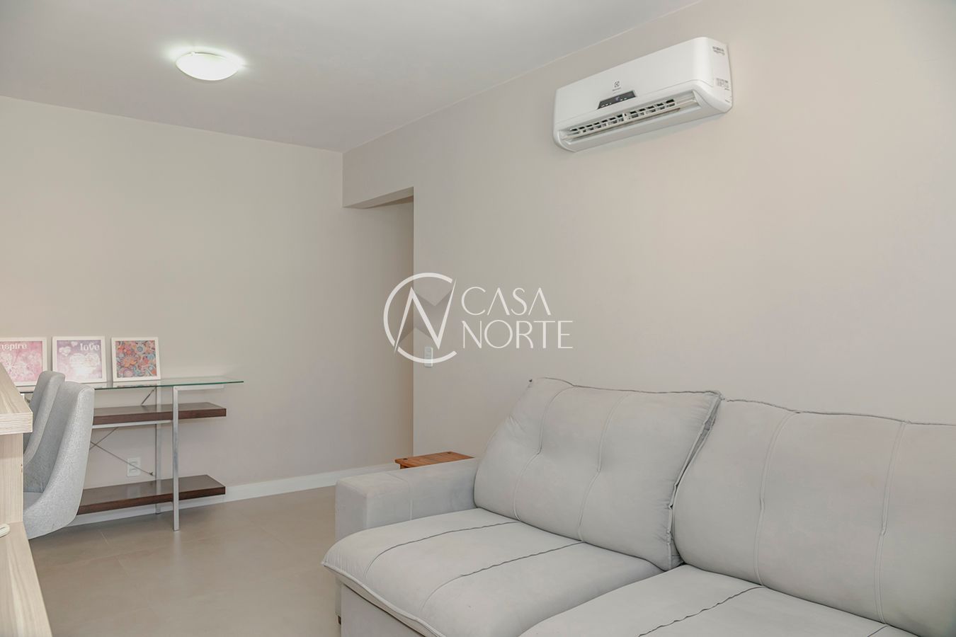 Apartamento à venda com 1 quarto, 45m², 1 suíte, 1 vaga, Avenida Francisco Petuco no bairro Boa Vista em Porto Alegre