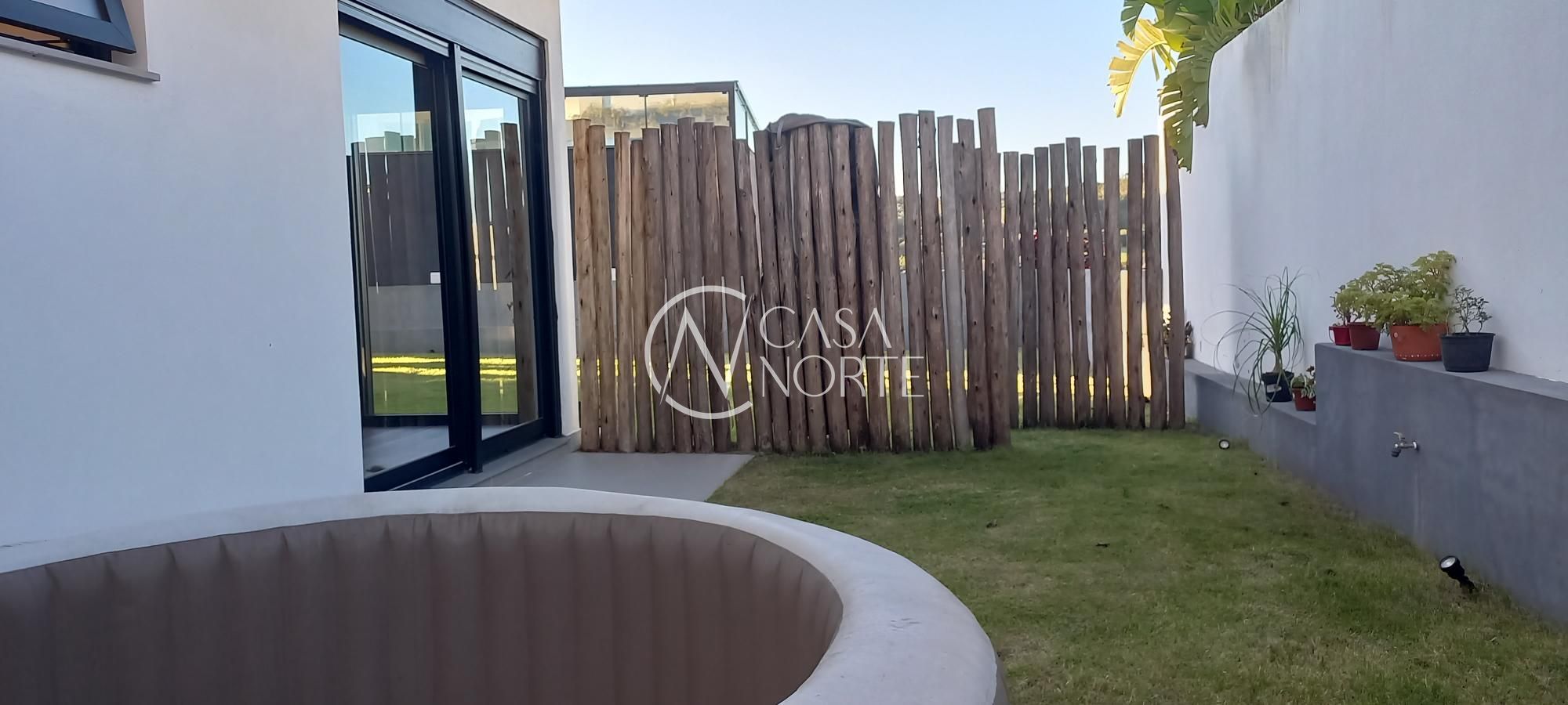 Casa de Condomínio à venda com 3 quartos, 270m², 3 suítes, 3 vagas, Estrada das Três Meninas no bairro Alphaville em Porto Alegre