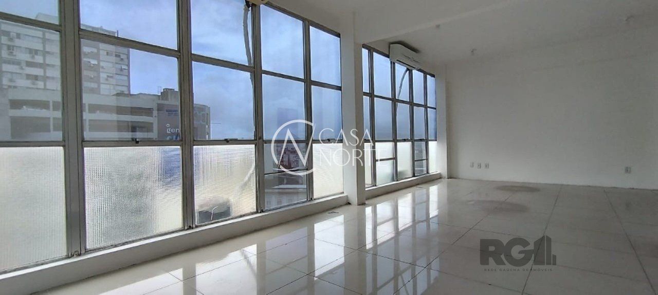 Sala Comercial à venda , 36m², Praça Dom Feliciano no bairro Centro Histórico em Porto Alegre