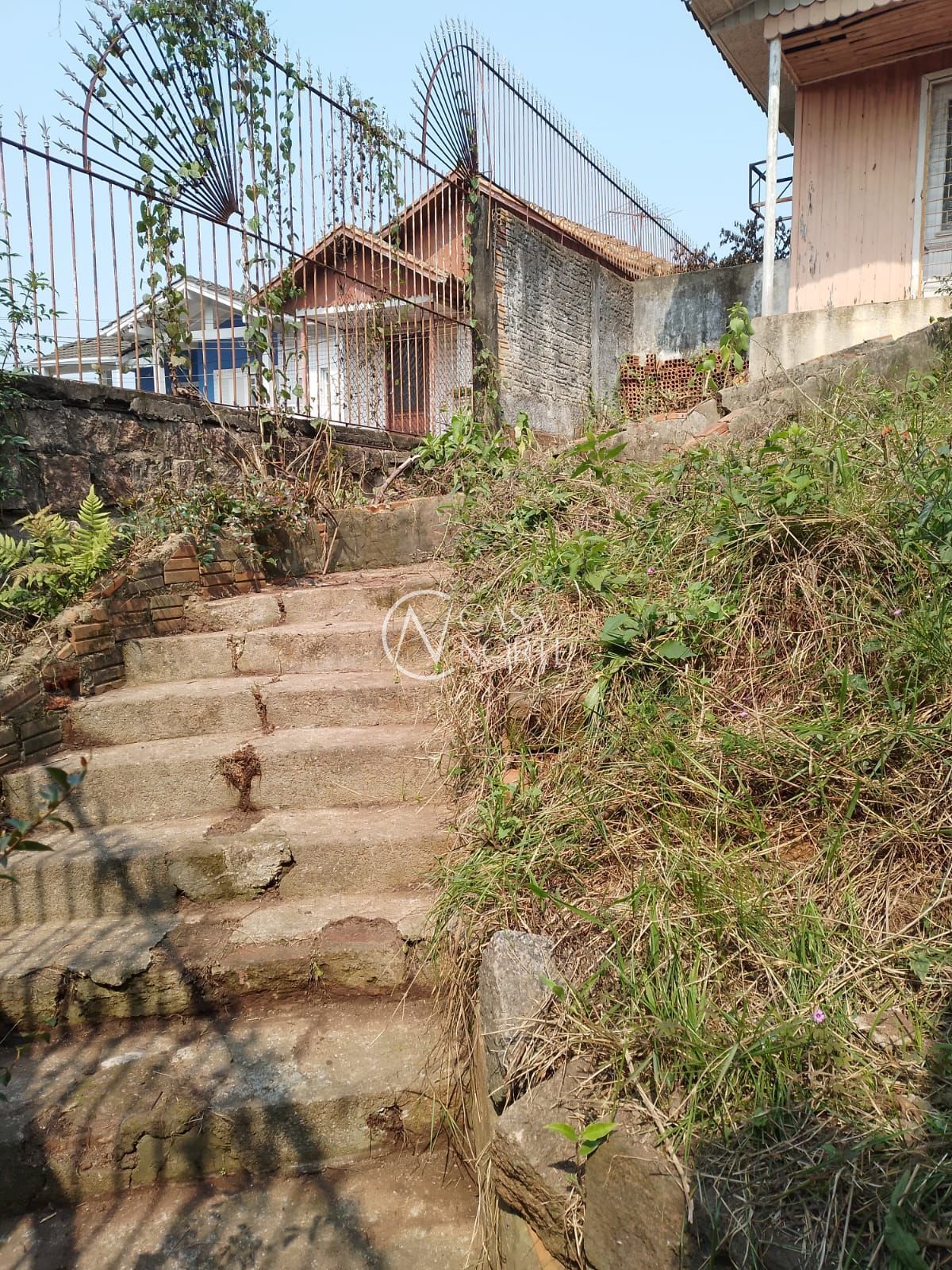 Terreno à venda  com 407m², Rua Rudi Schaly no bairro Parque Santa Fé em Porto Alegre