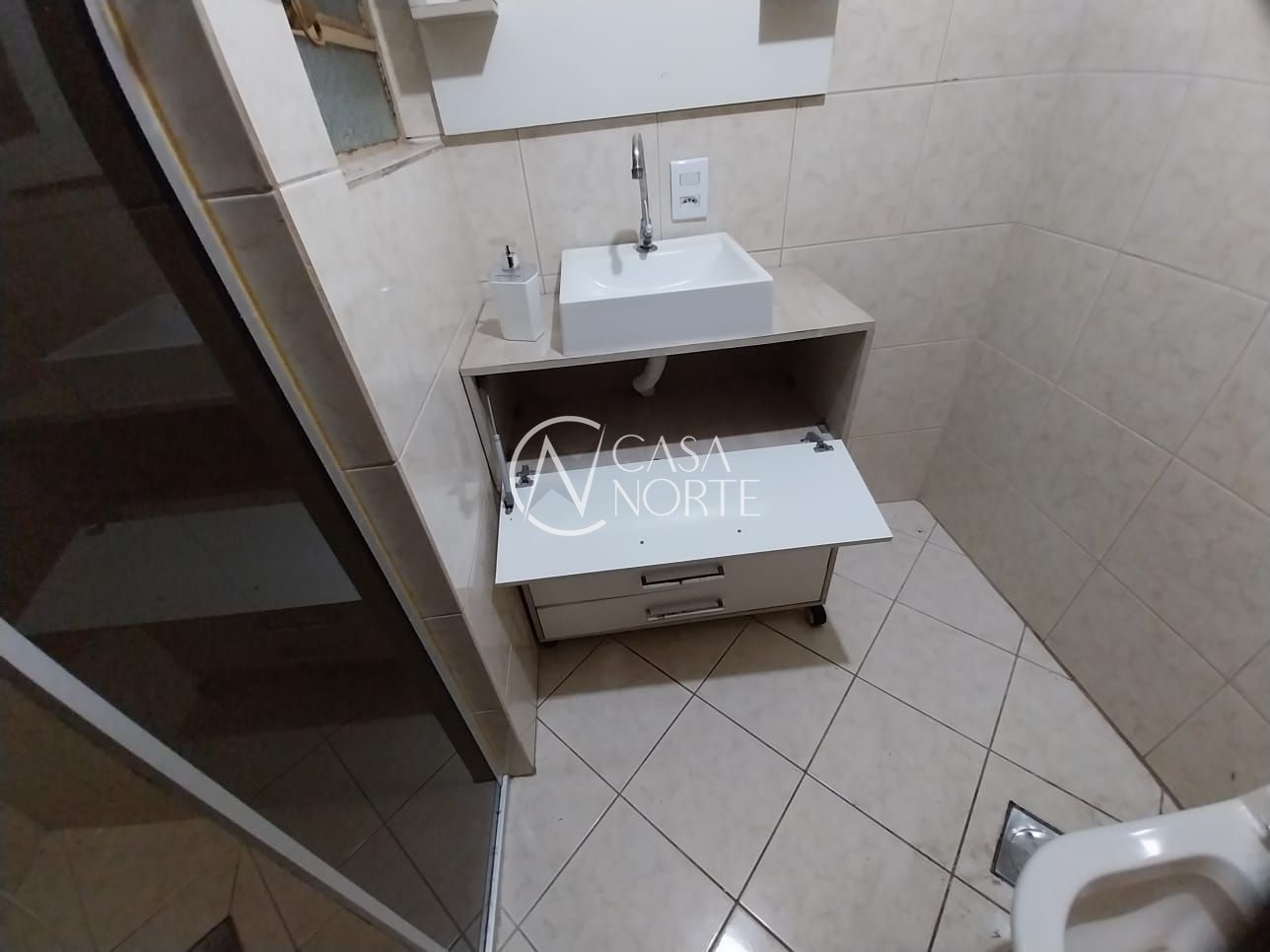 Apartamento à venda com 2 quartos, 68m², Rua Gonçalves Dias no bairro Menino Deus em Porto Alegre