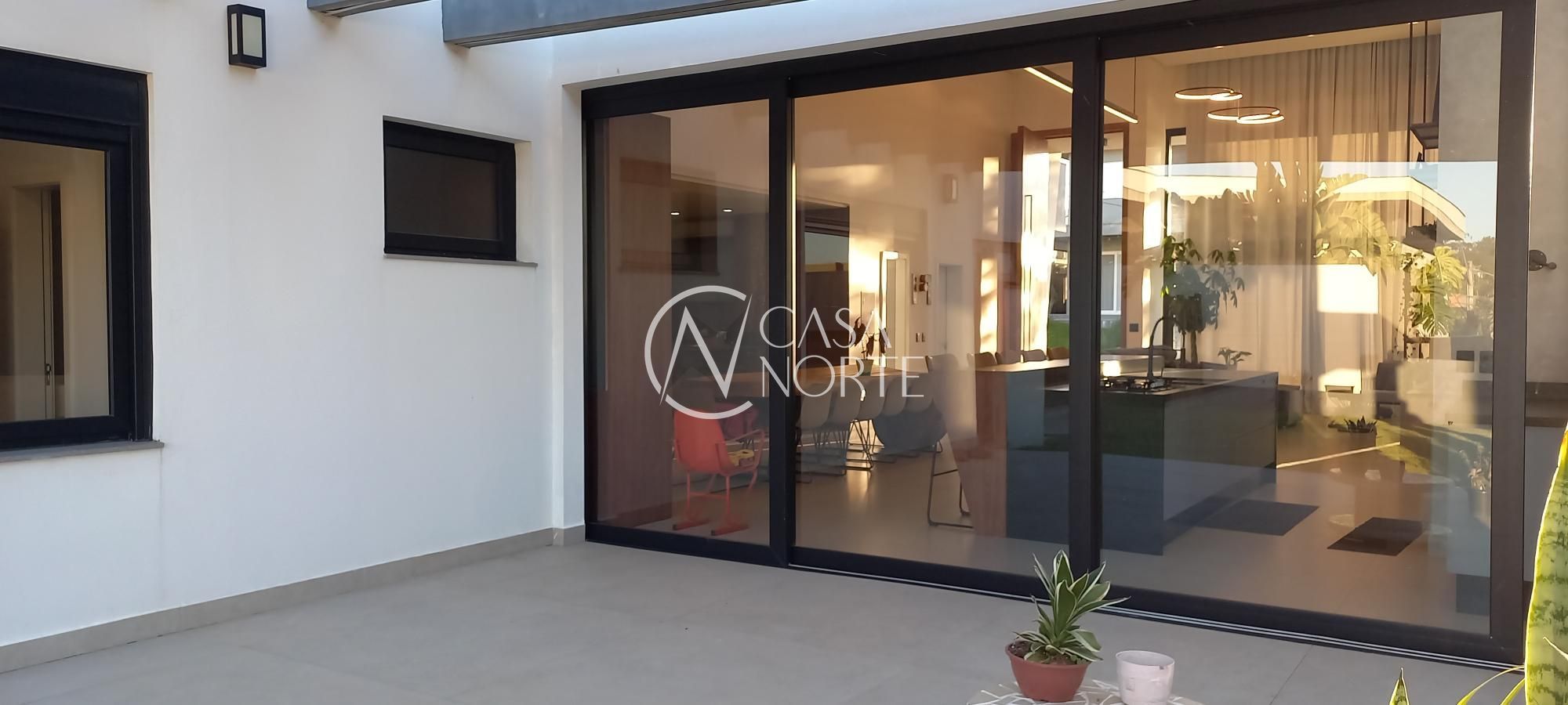 Casa de Condomínio à venda com 3 quartos, 270m², 3 suítes, 3 vagas, Estrada das Três Meninas no bairro Alphaville em Porto Alegre