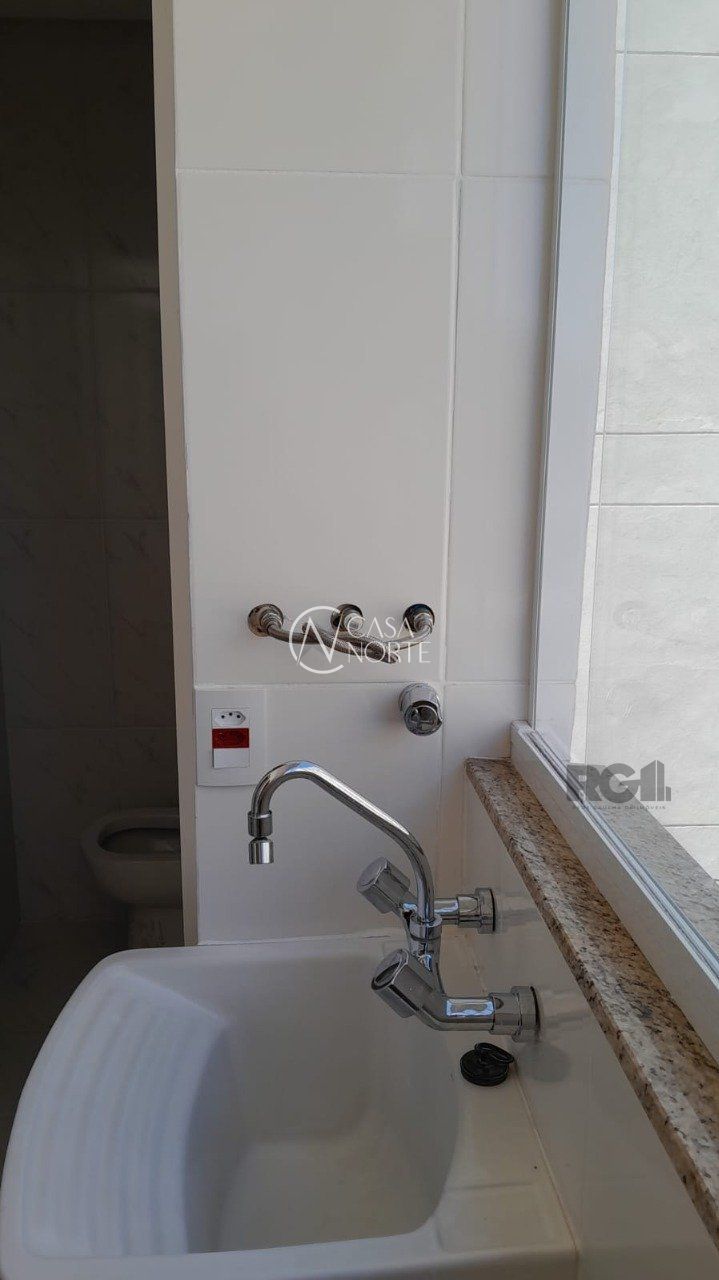 Apartamento à venda com 2 quartos, 76m², Avenida Ipiranga no bairro Azenha em Porto Alegre