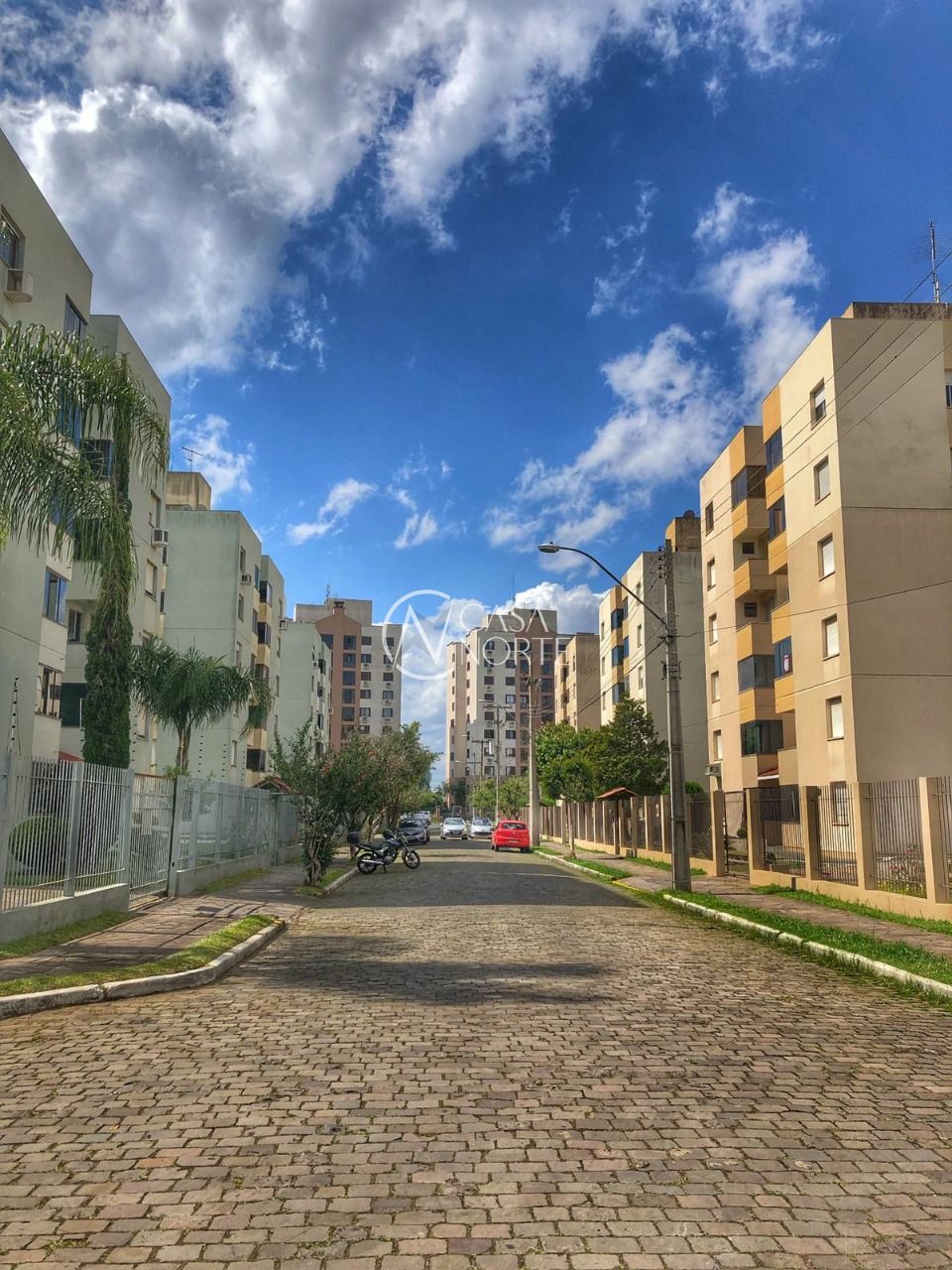 Apartamento à venda com 2 quartos, 52m², 1 vaga, Rua Professor Joaber Pereira no bairro Sarandi em Porto Alegre