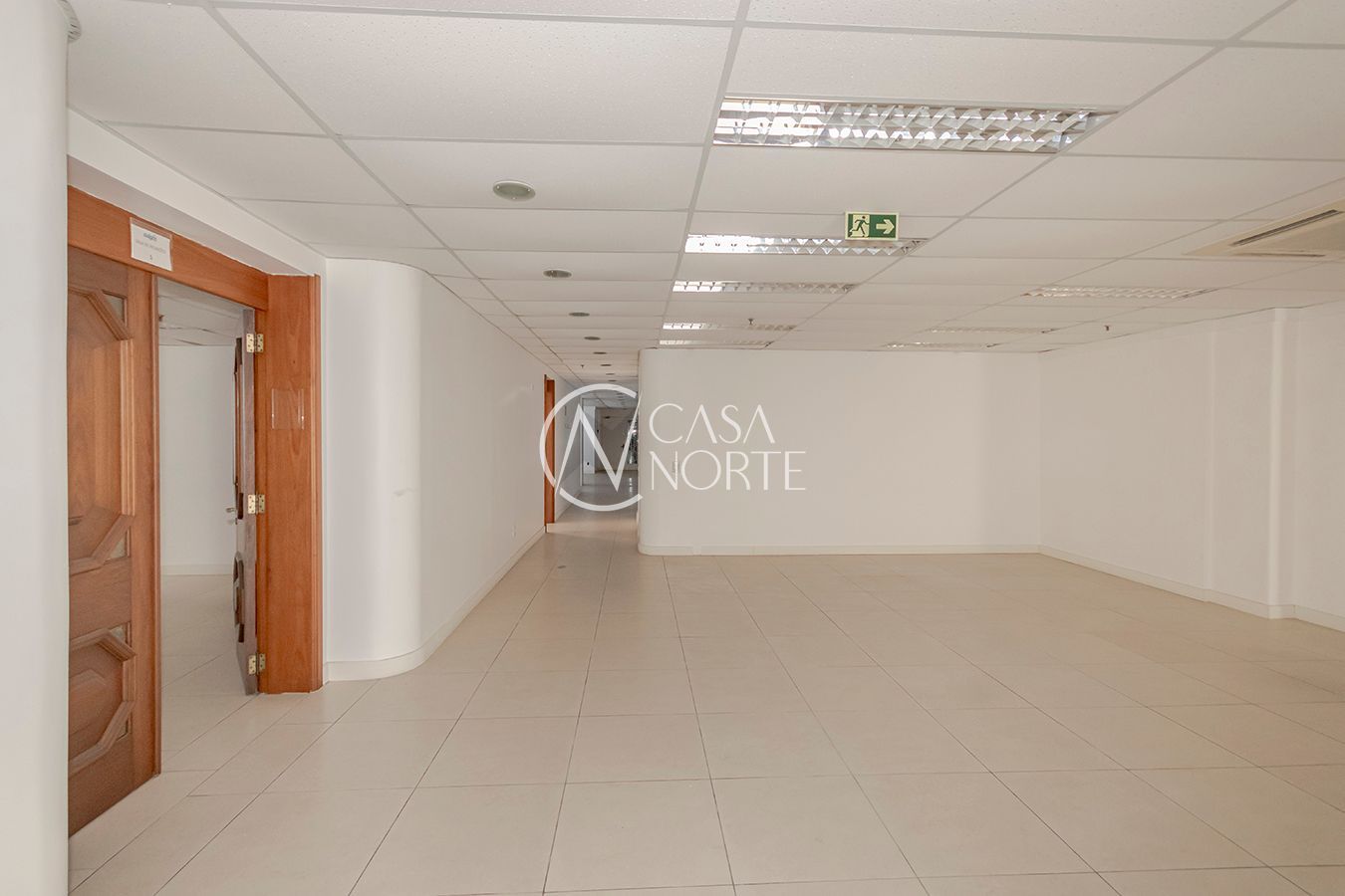Conjunto Comercial à venda com 10 quartos, 797m², Rua dos Andradas no bairro Centro Histórico em Porto Alegre