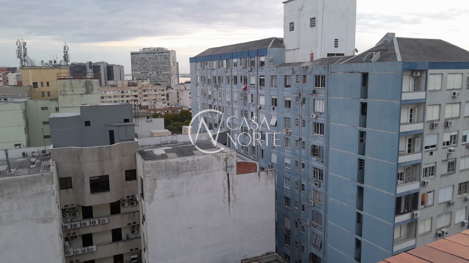 Apartamento à venda com 2 quartos, 62m², Rua José do Patrocínio no bairro Cidade Baixa em Porto Alegre